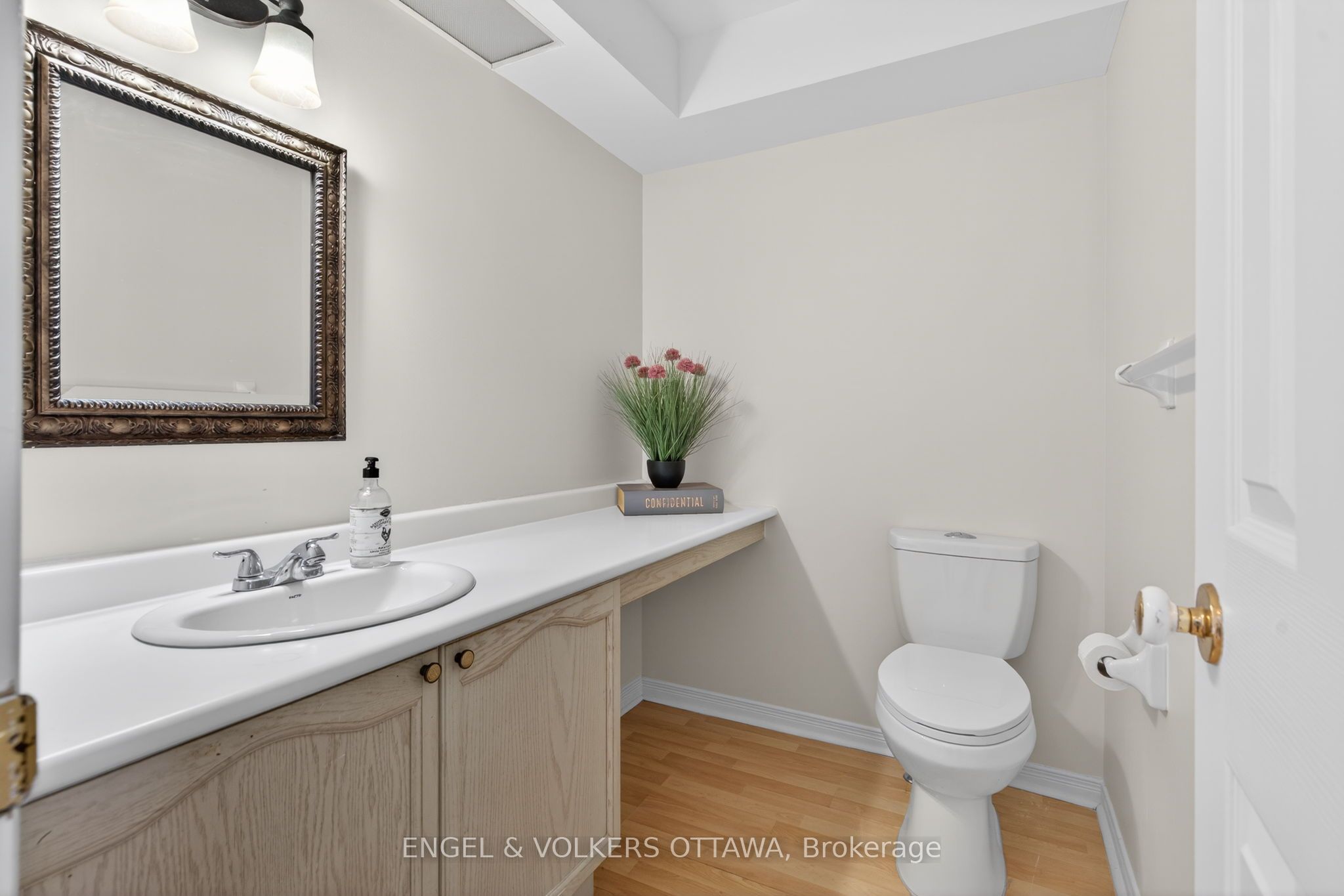 211 Briston Private Property Photo 14