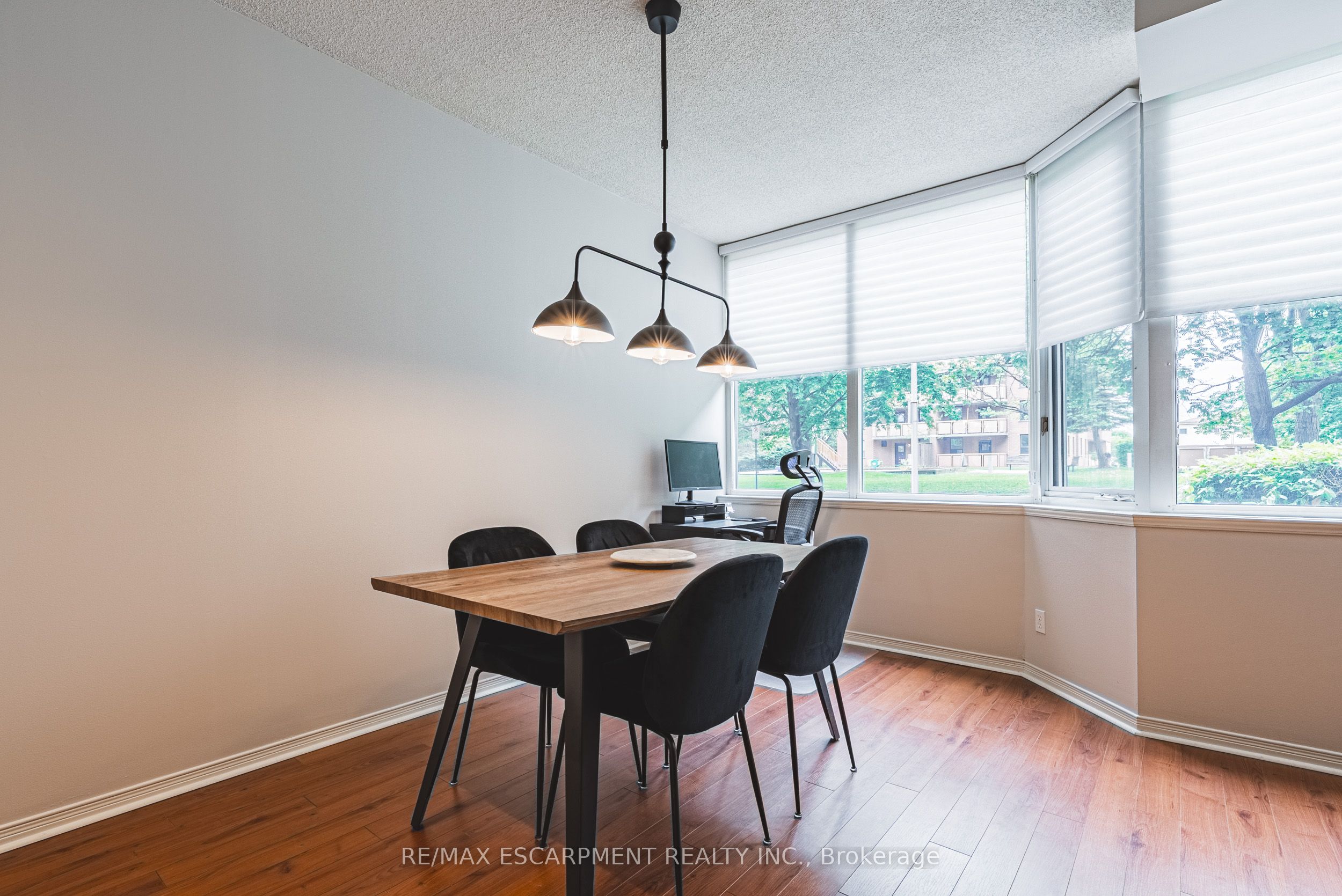 180 Limeridge Road W 103 Property Photo 6