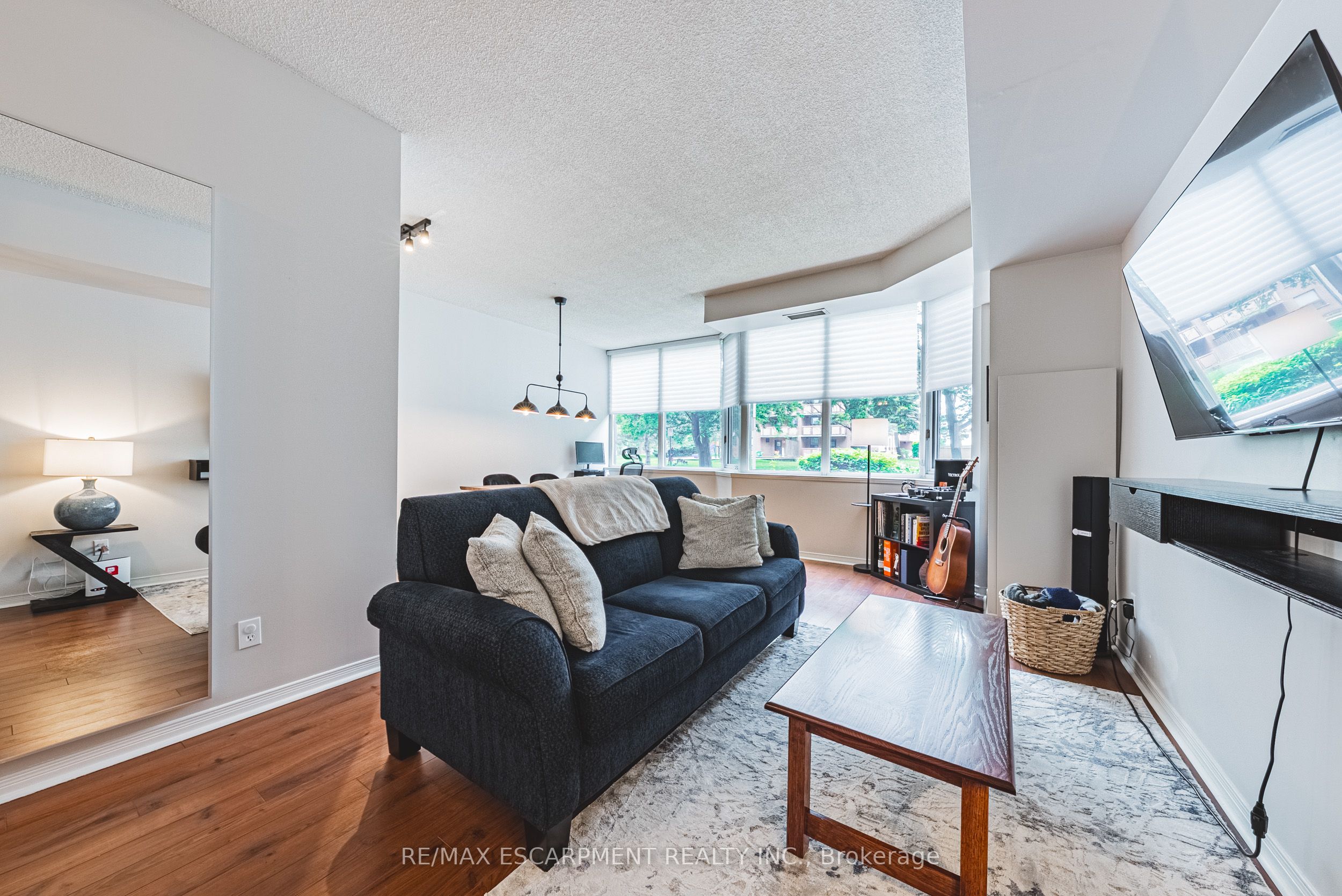 180 Limeridge Road W 103 Property Photo 8