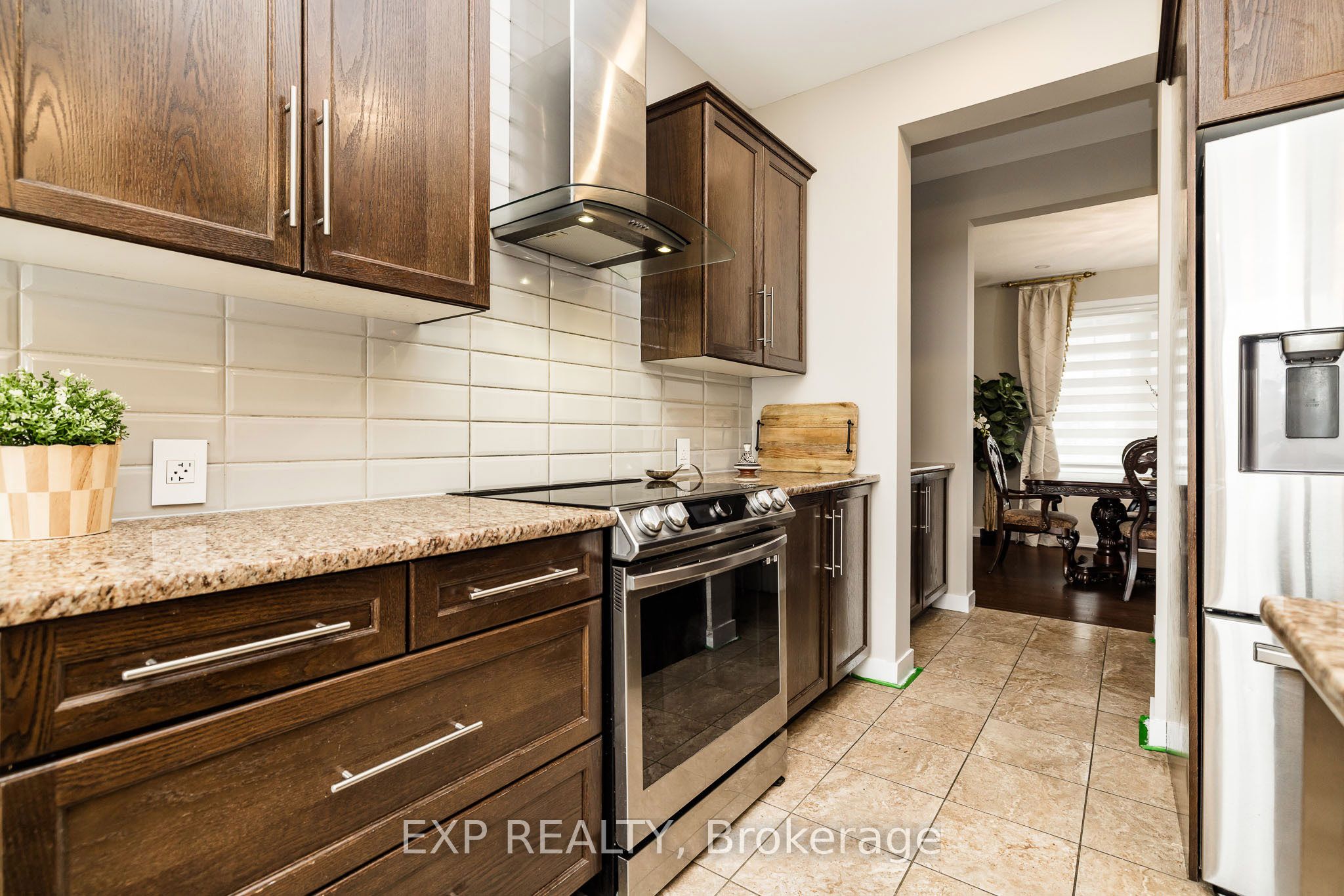 119 Riddell Street Property Photo 11