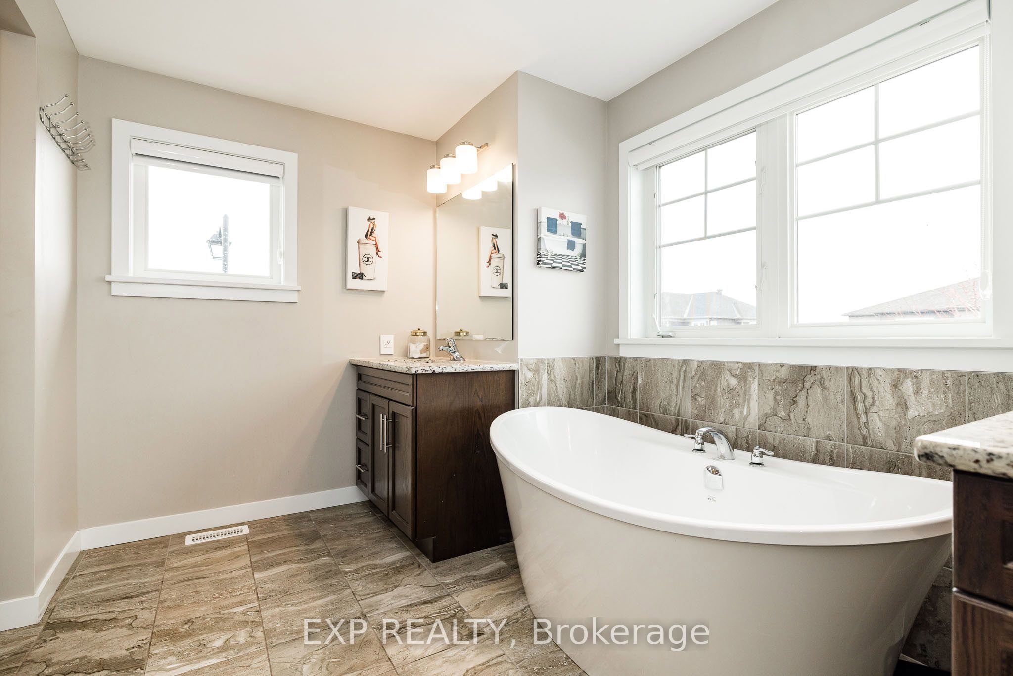119 Riddell Street Property Photo 28