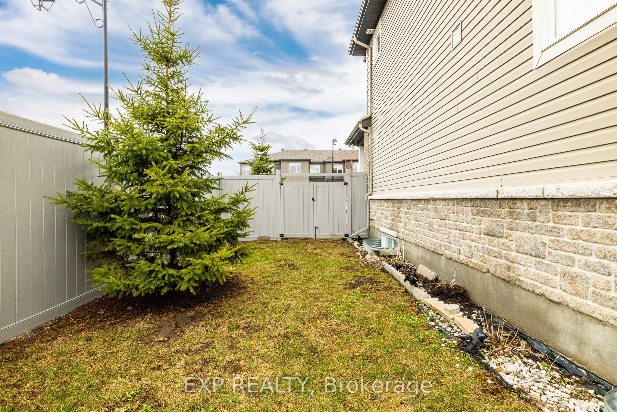 119 Riddell Street Property Photo 43