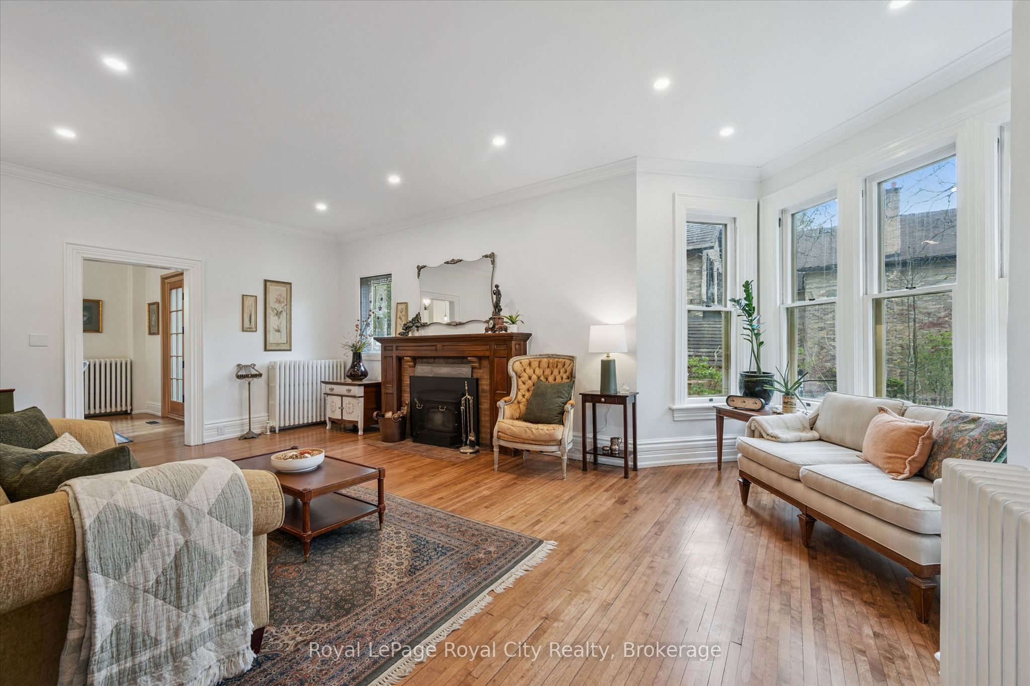 113 Queen Street Property Photo 7