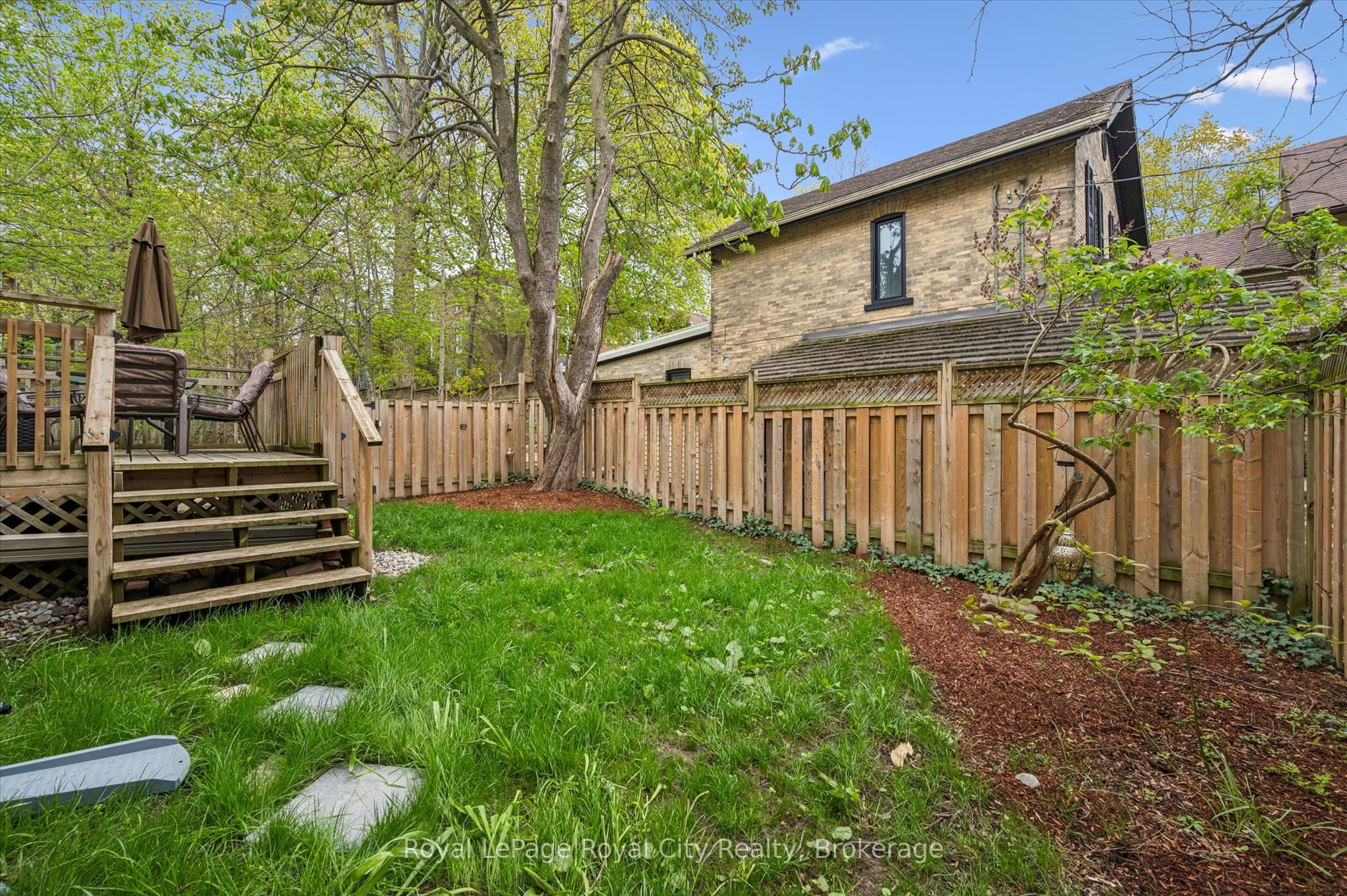 113 Queen Street Property Photo 45