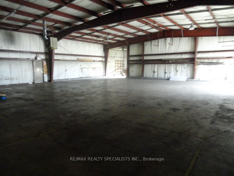 9195 Talbot Trail W Property Photo 7