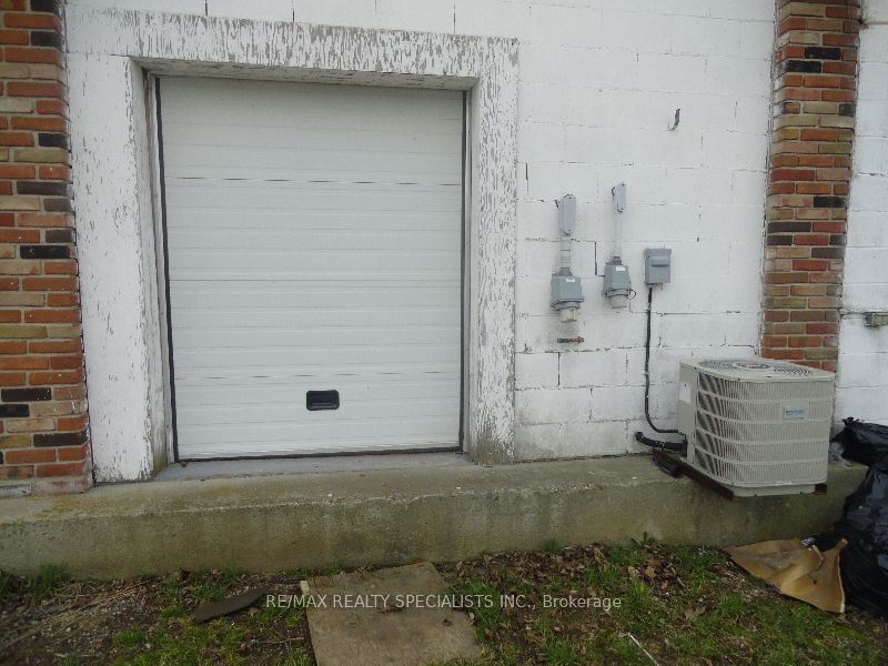 9195 Talbot Trail W Property Photo 11