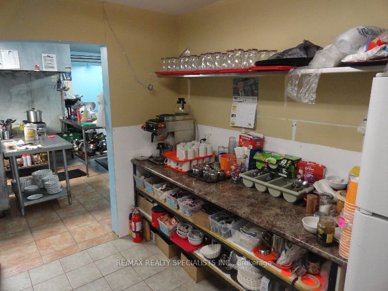 9195 Talbot Trail W Property Photo 27