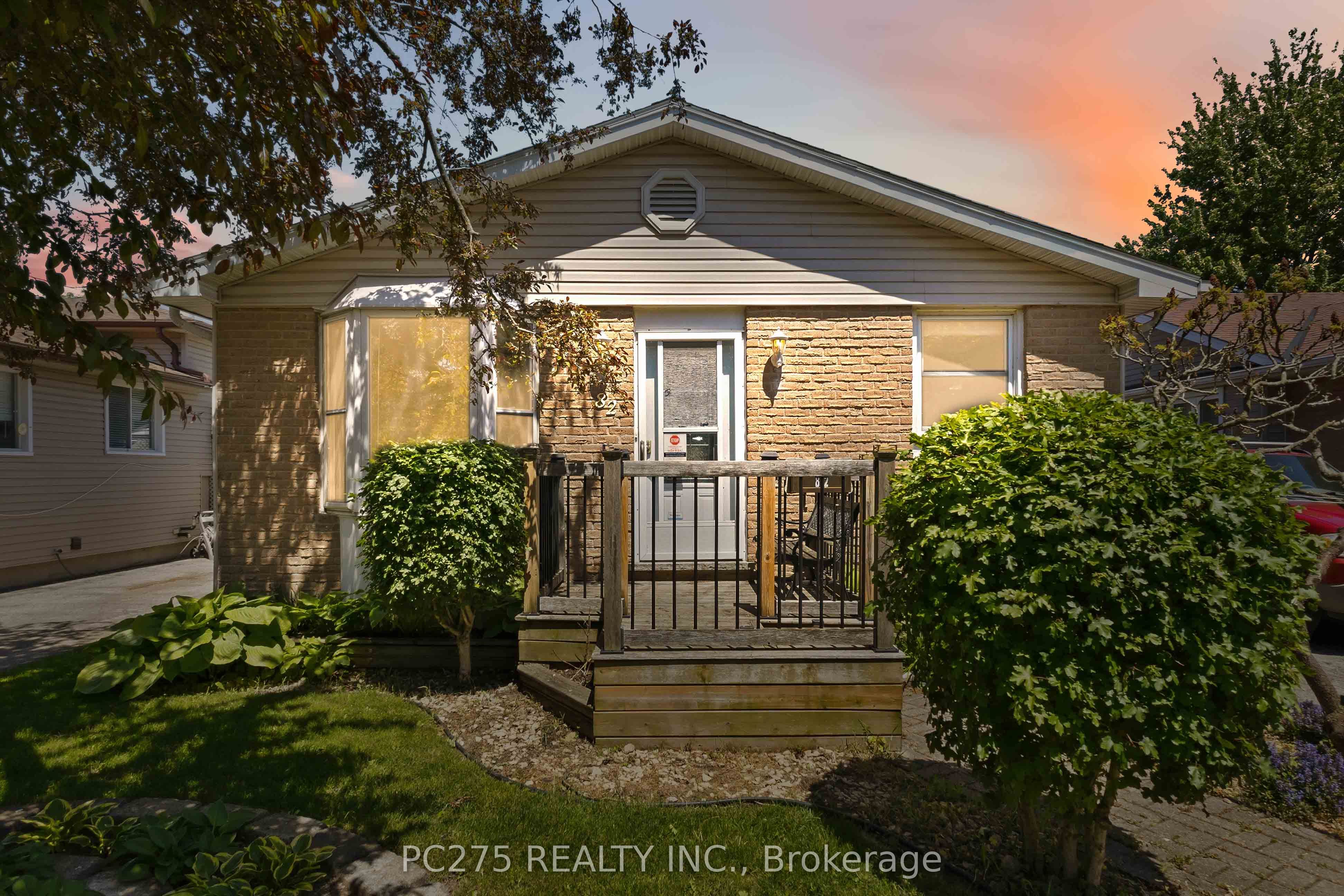 82 Muriel Crescent Property Photo 1