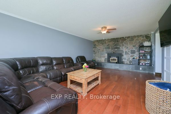 77384 7th Line S Property Photo 9