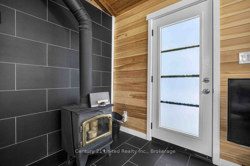 1233 Stinson Drive Property Photo 8