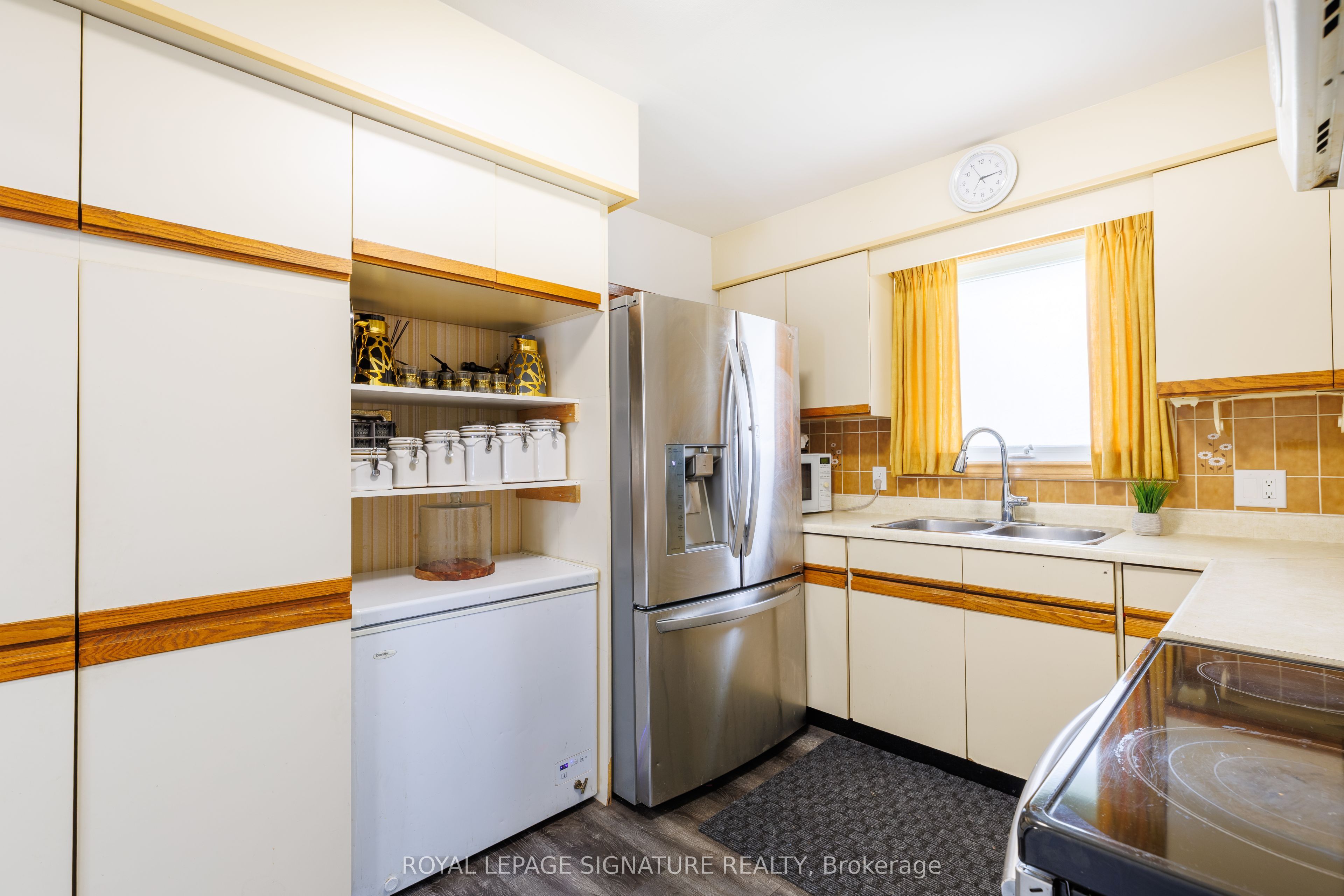 18 Silverdale Crescent Property Photo 10