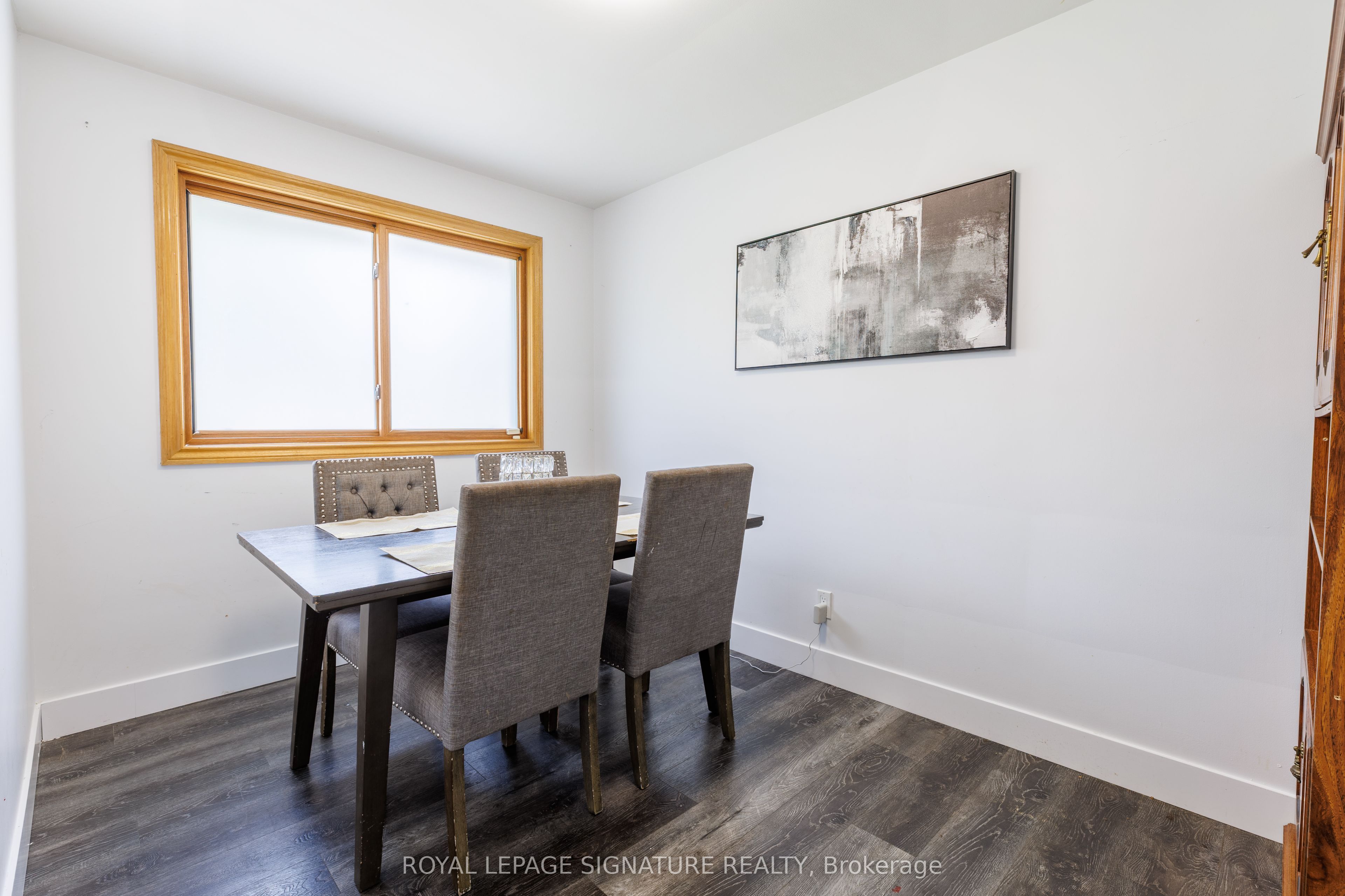 18 Silverdale Crescent Property Photo 11