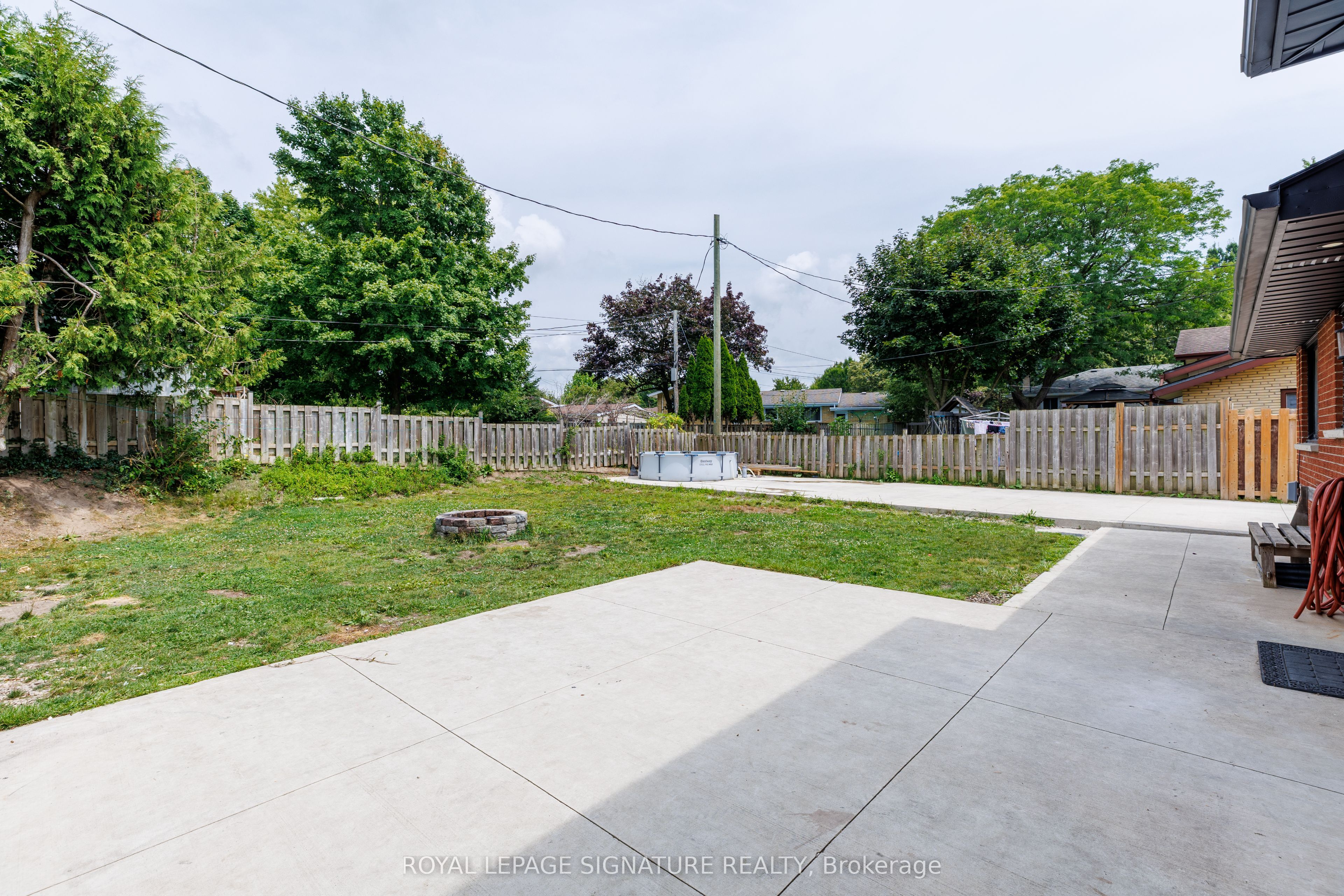 18 Silverdale Crescent Property Photo 19