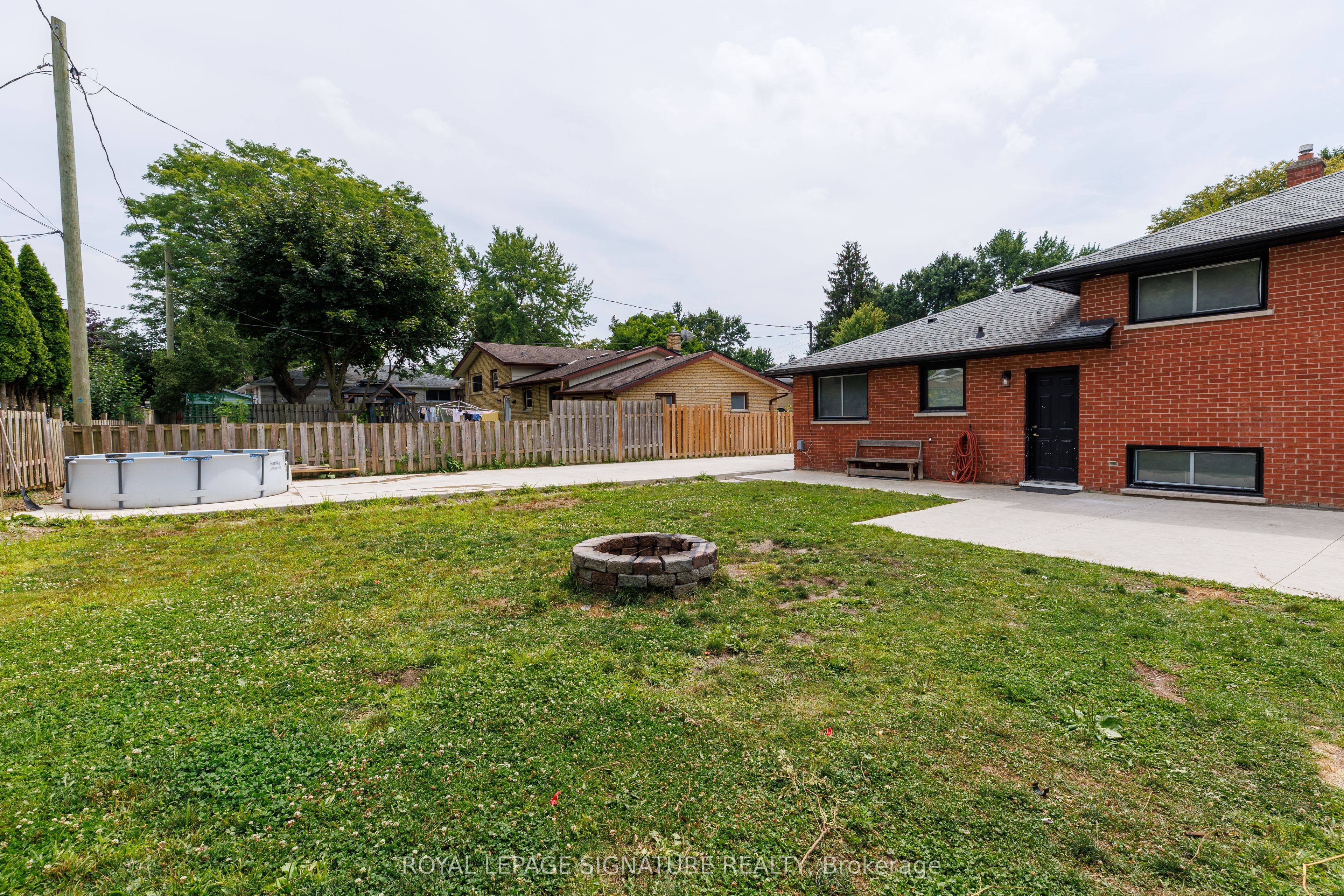 18 Silverdale Crescent Property Photo 20