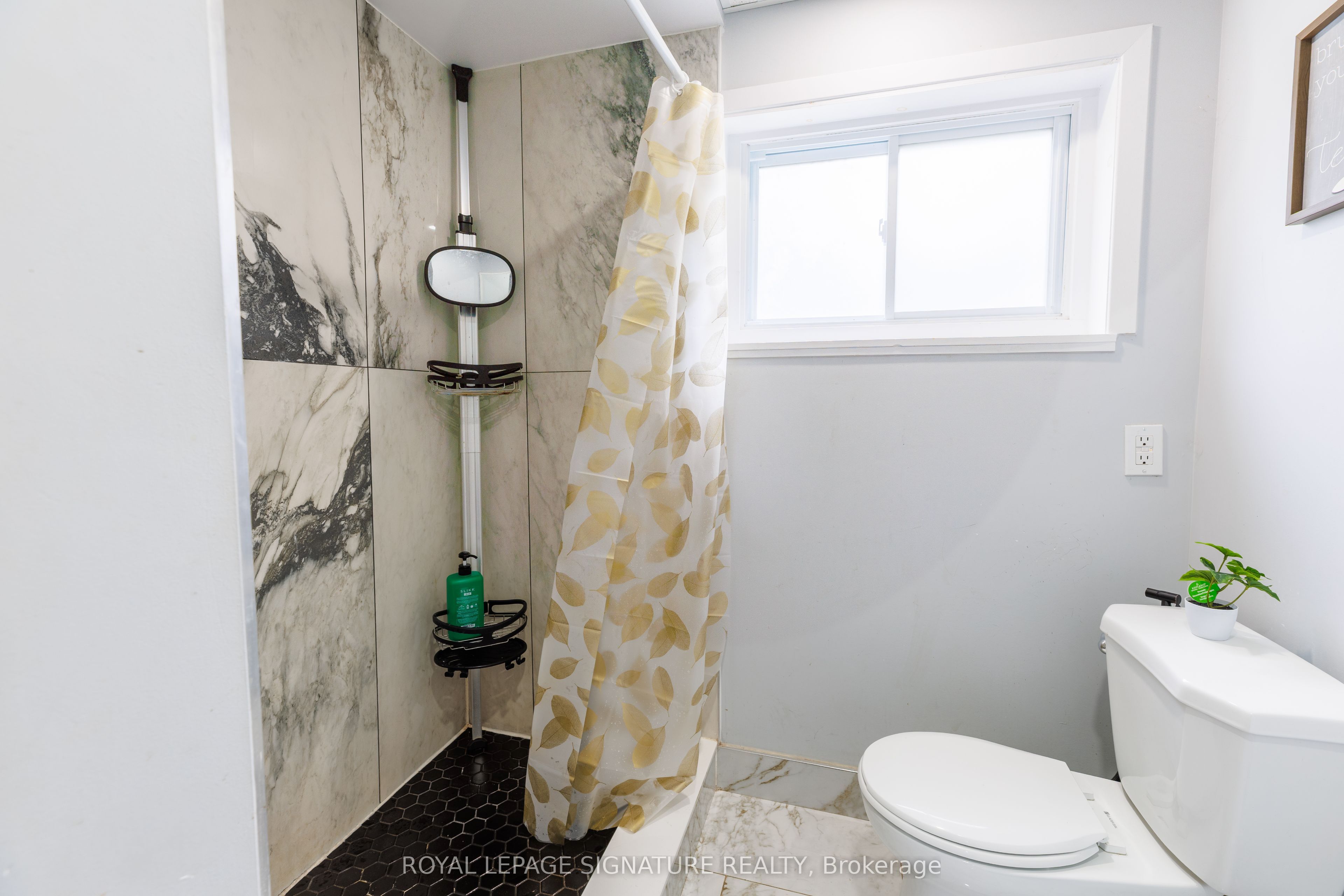 18 Silverdale Crescent Property Photo 26