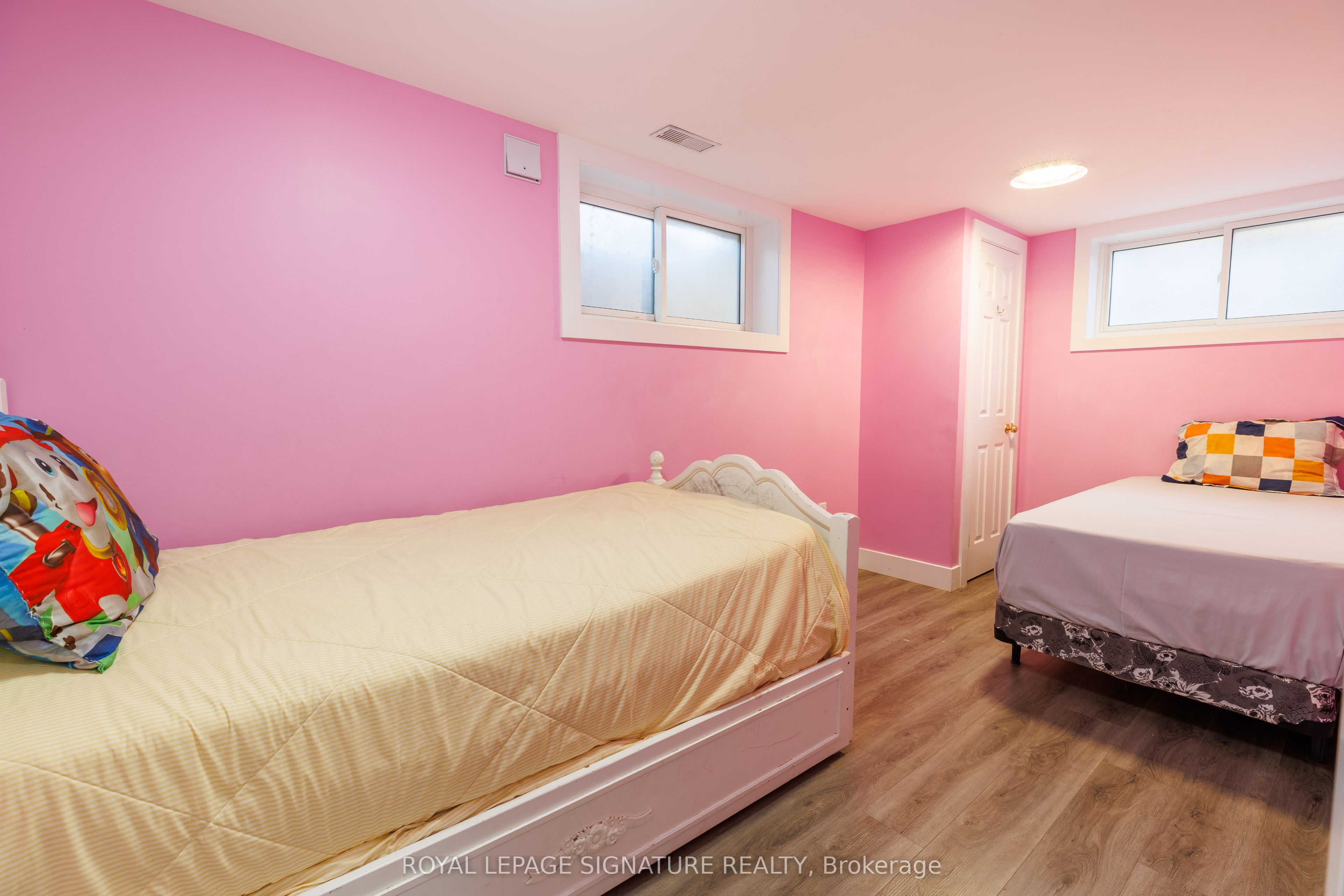 18 Silverdale Crescent Property Photo 31