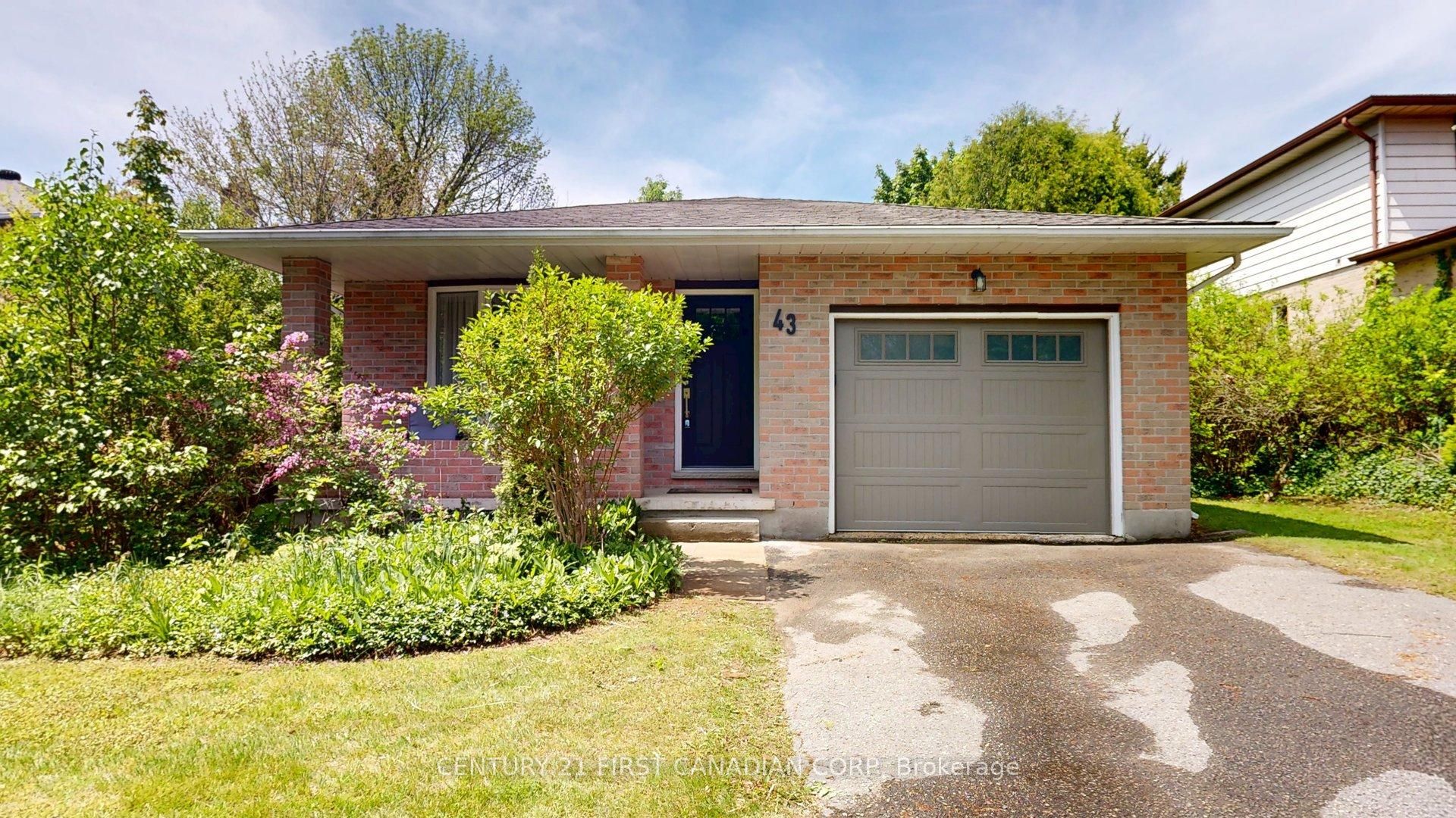 43 Walmer Gardens Property Photo 1