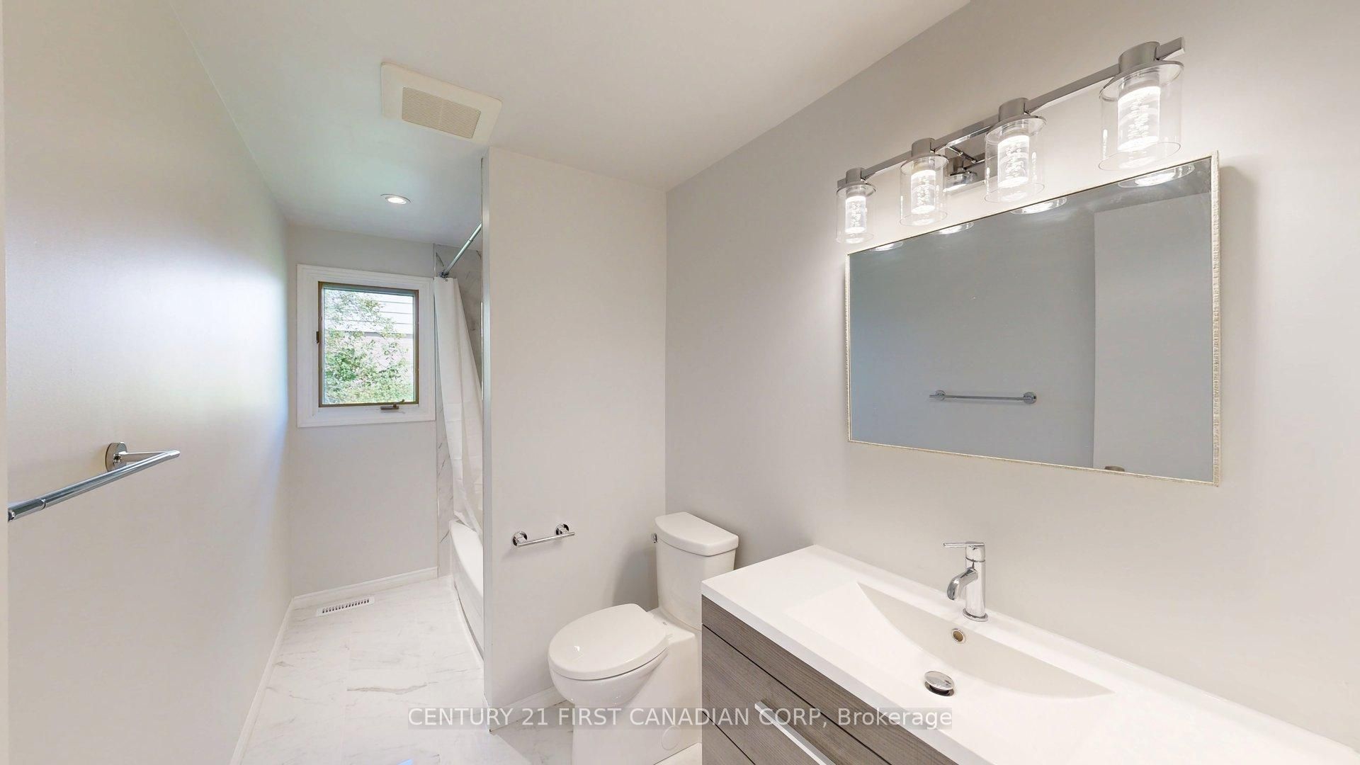 43 Walmer Gardens Property Photo 29
