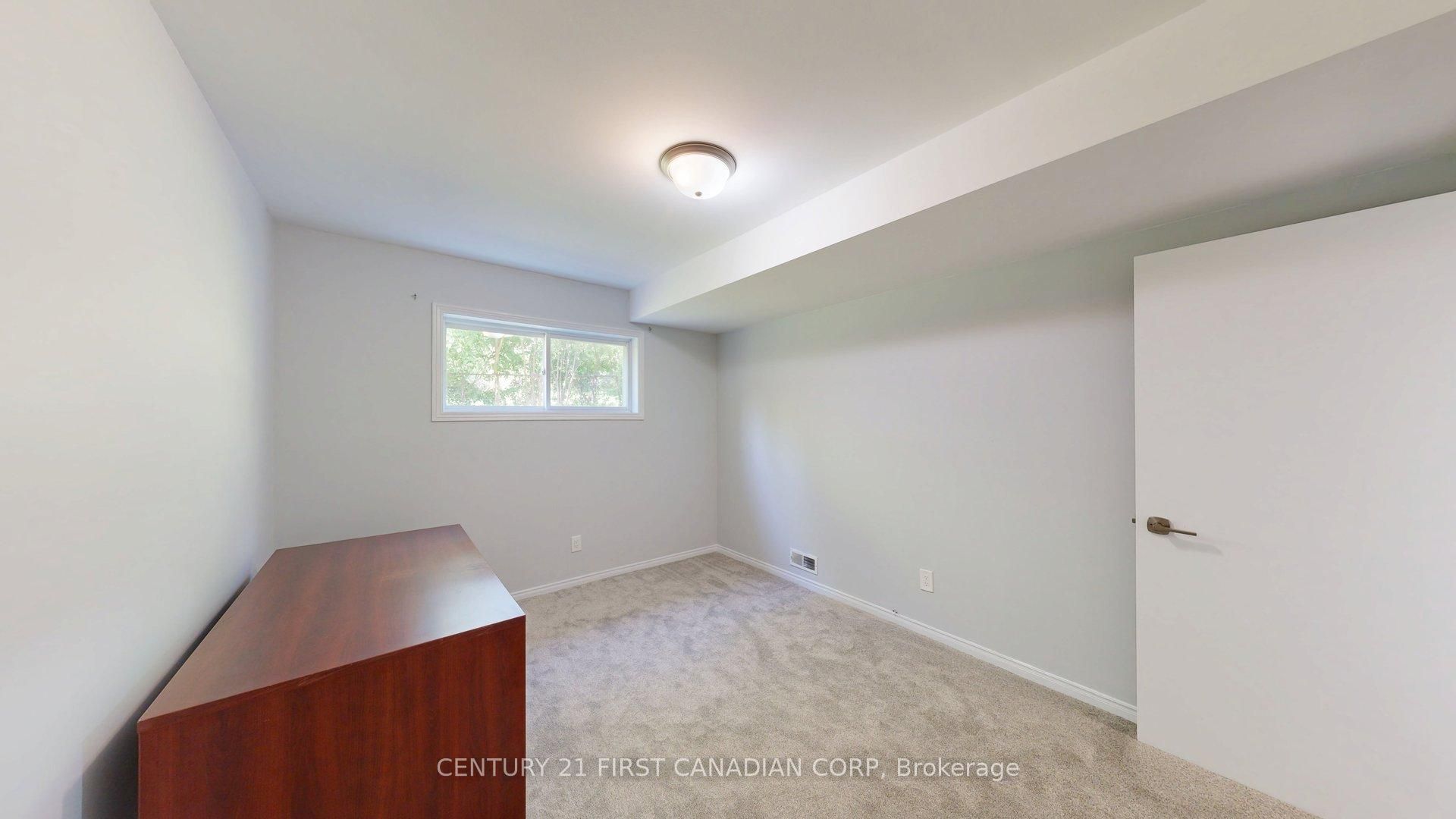 43 Walmer Gardens Property Photo 41
