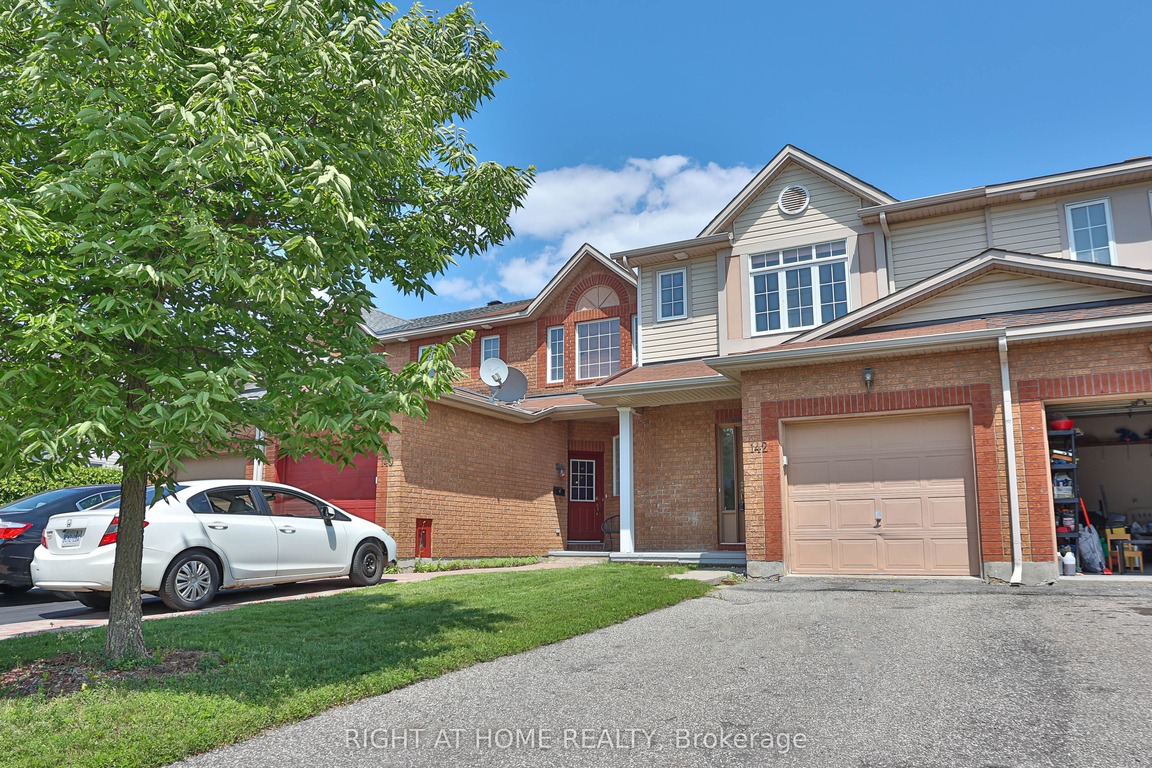 142 Lilibet Crescent E Property Photo 1