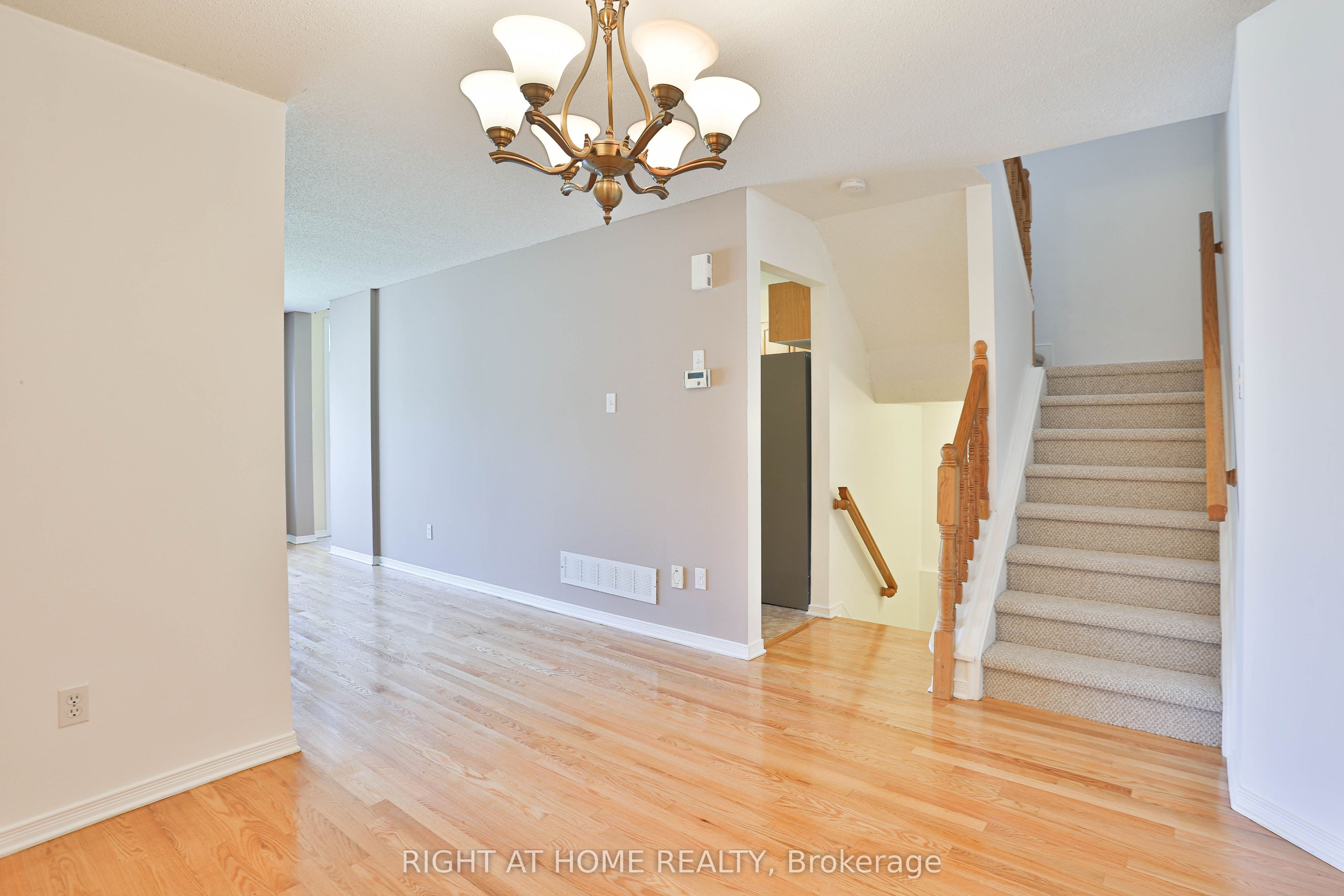 142 Lilibet Crescent E Property Photo 5