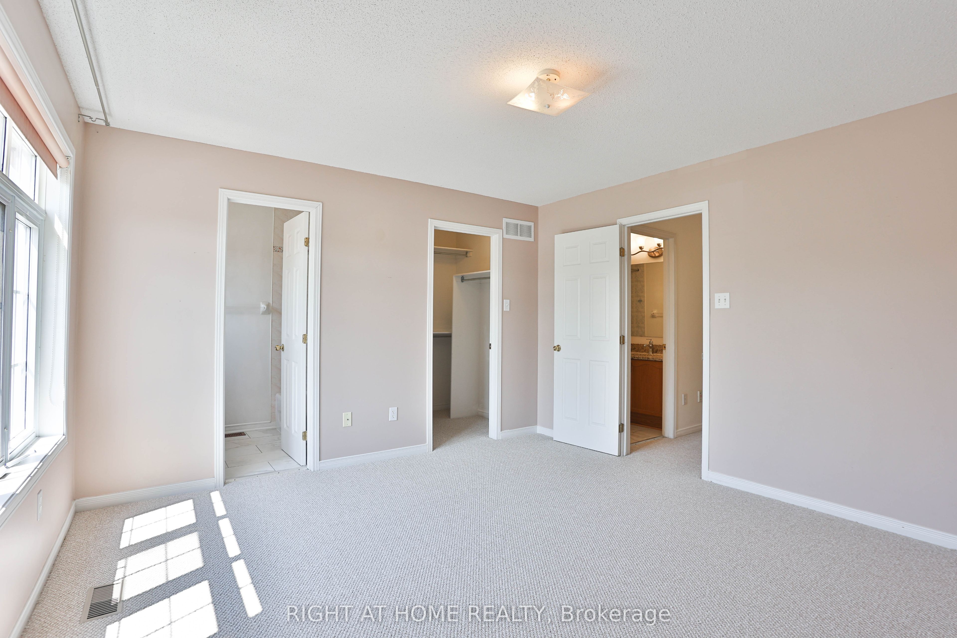 142 Lilibet Crescent E Property Photo 15