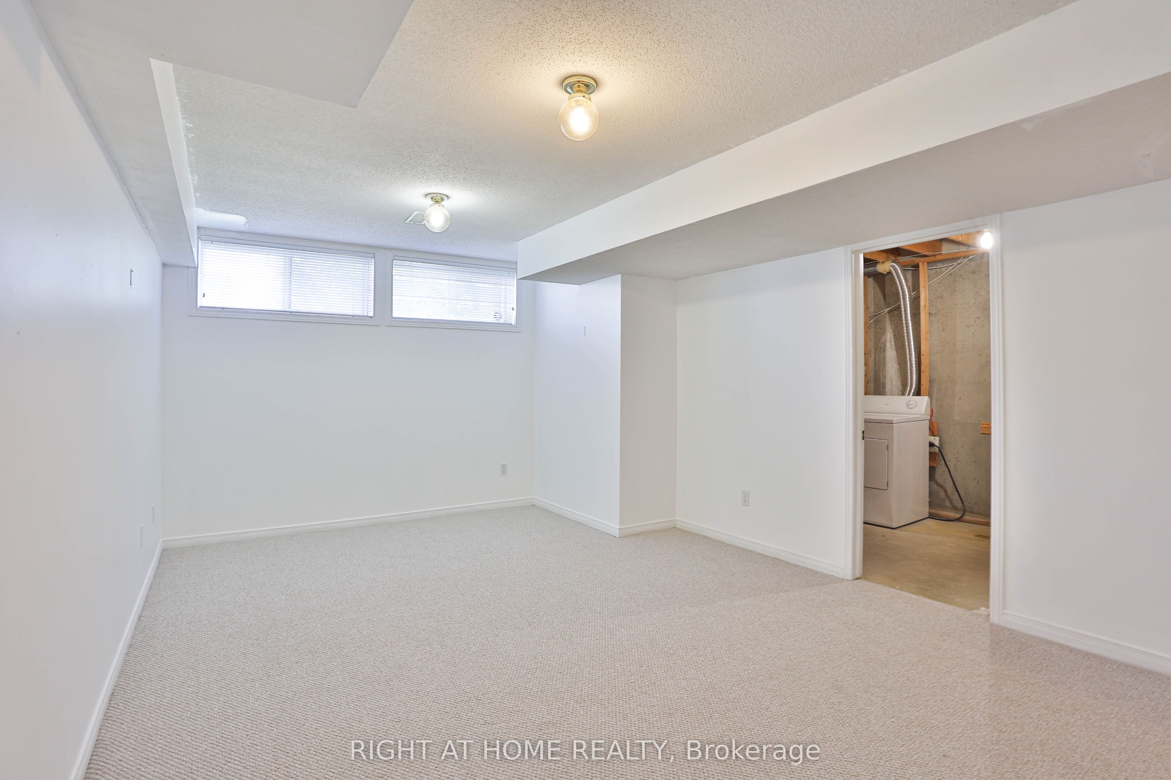 142 Lilibet Crescent E Property Photo 21