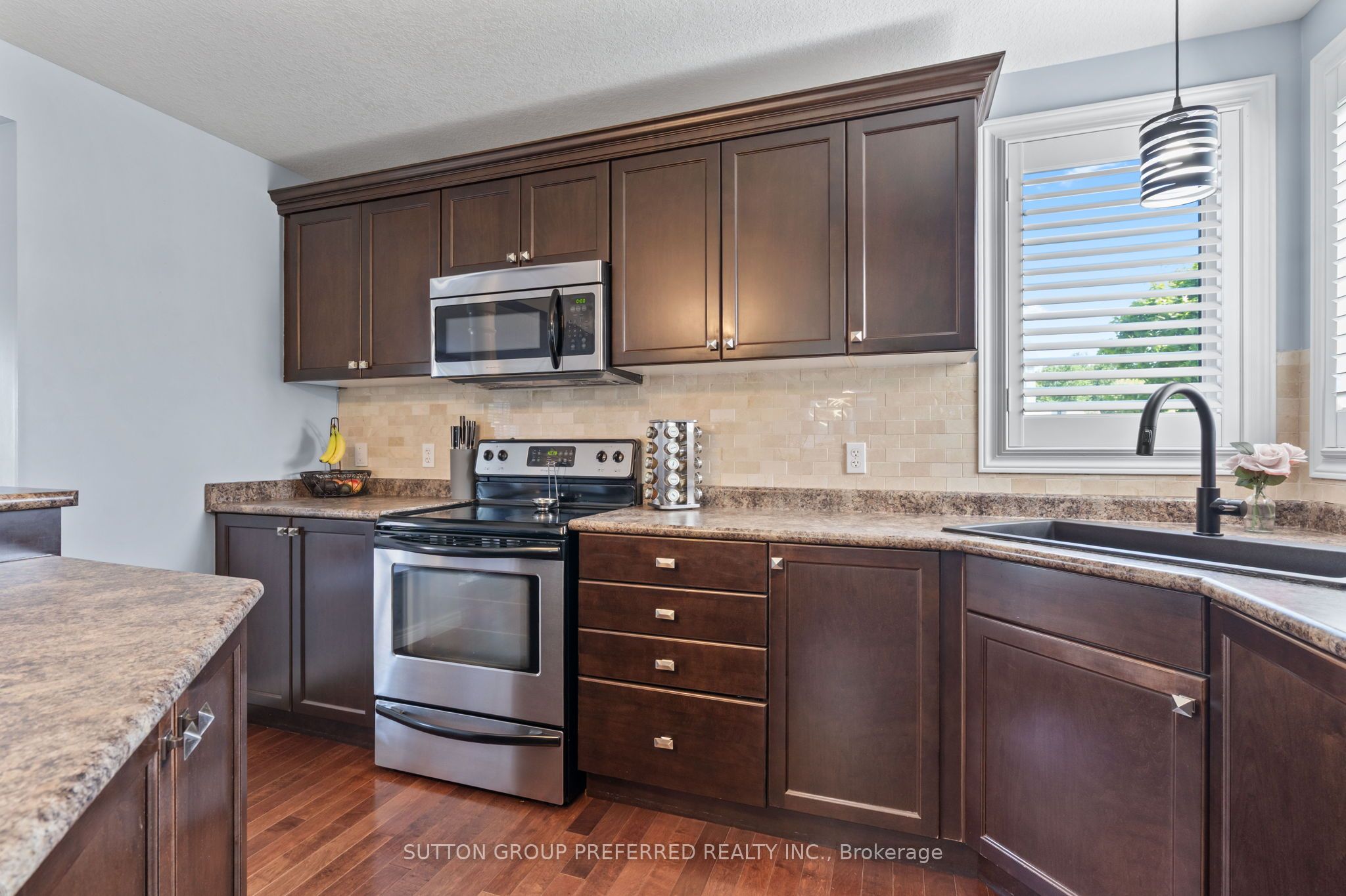 1076 Silverfox Drive Property Photo 19