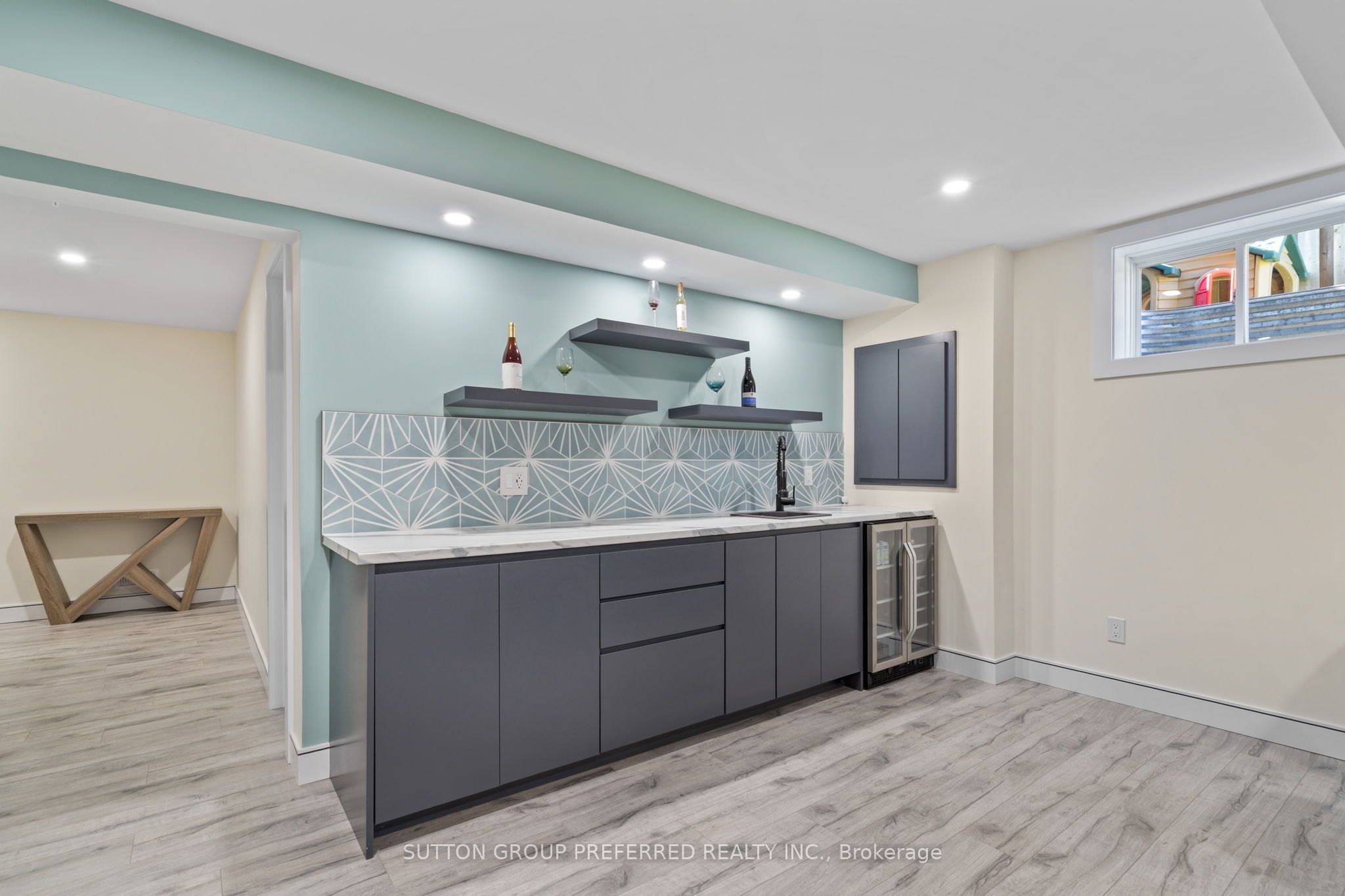 1076 Silverfox Drive Property Photo 35
