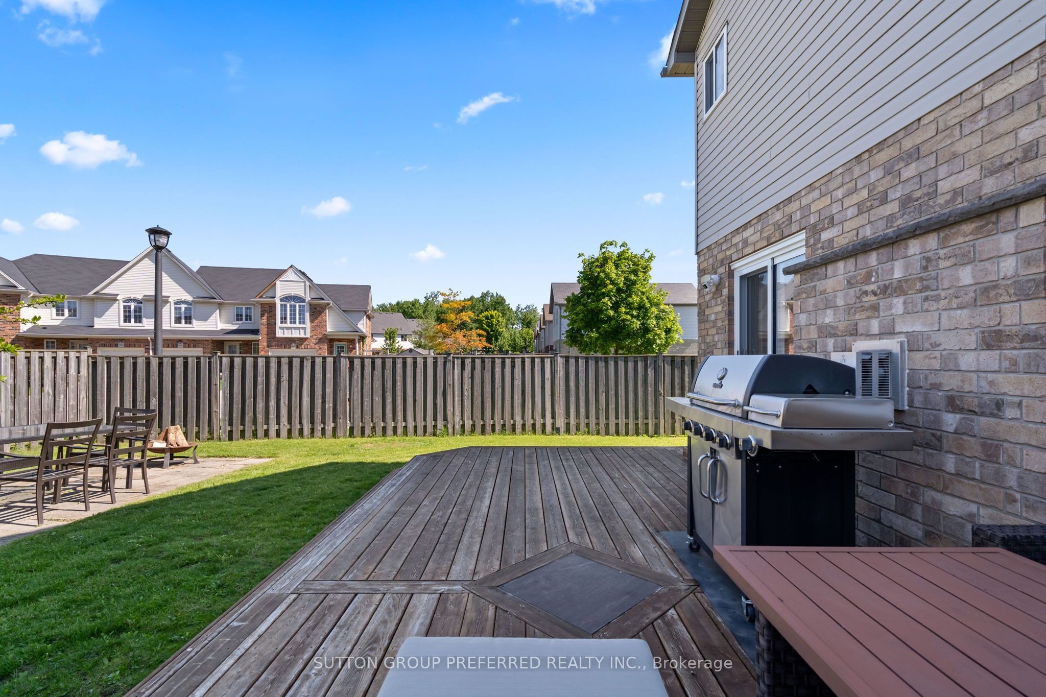 1076 Silverfox Drive Property Photo 47