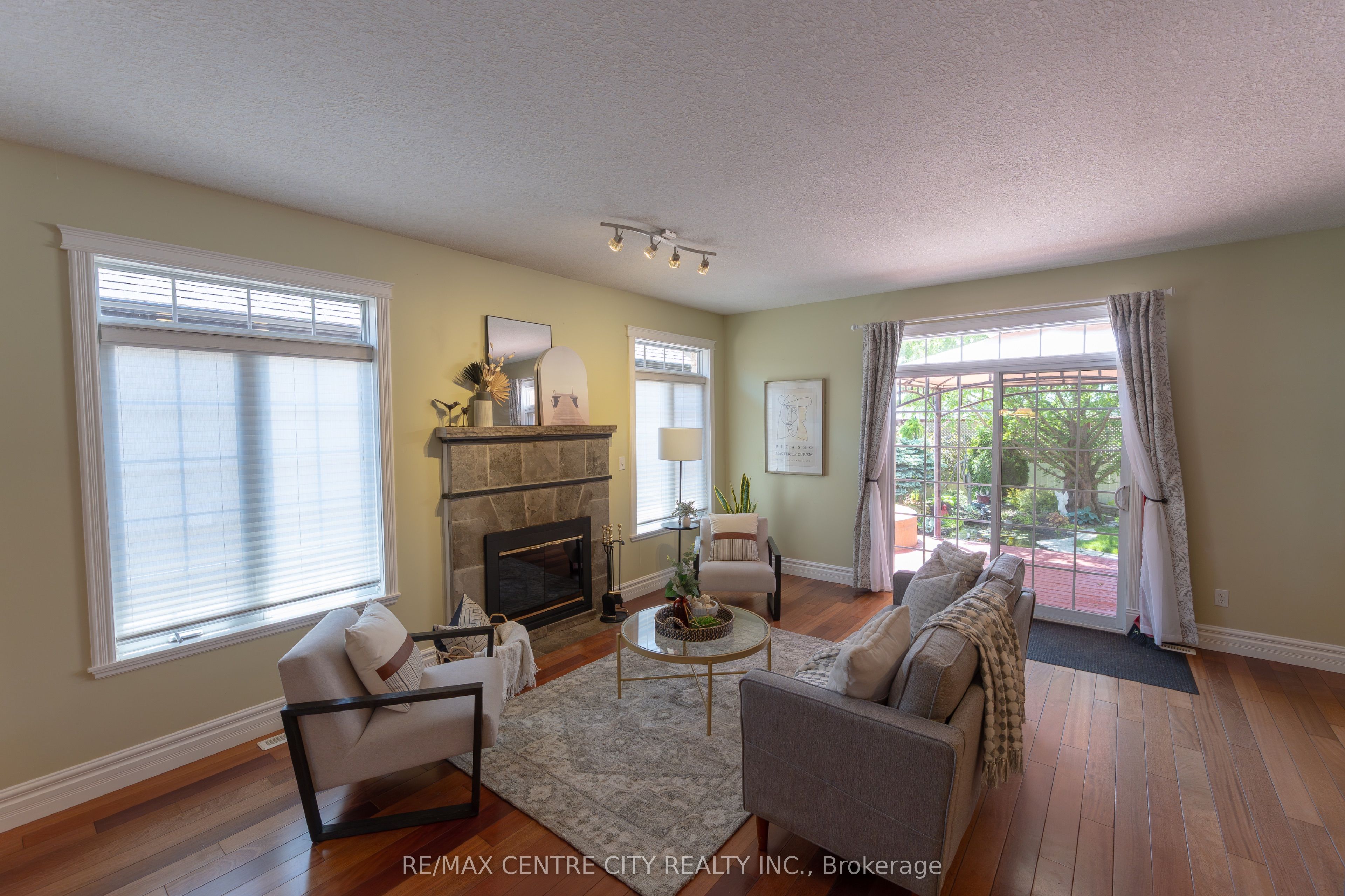 19 Hamilton Street Property Photo 5
