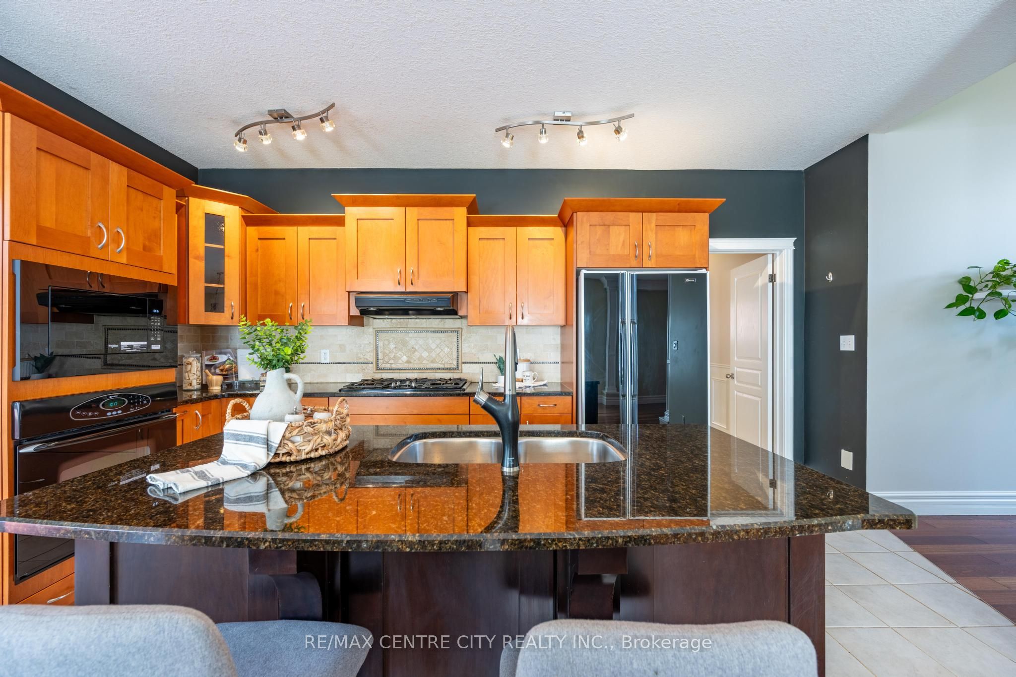 19 Hamilton Street Property Photo 7