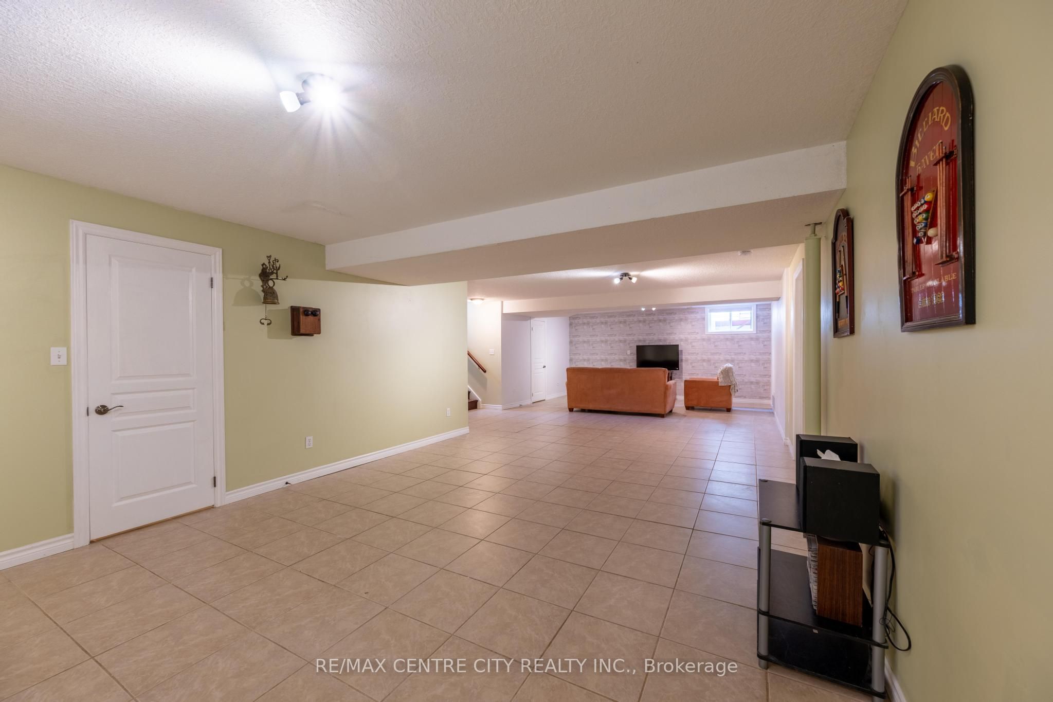 19 Hamilton Street Property Photo 25