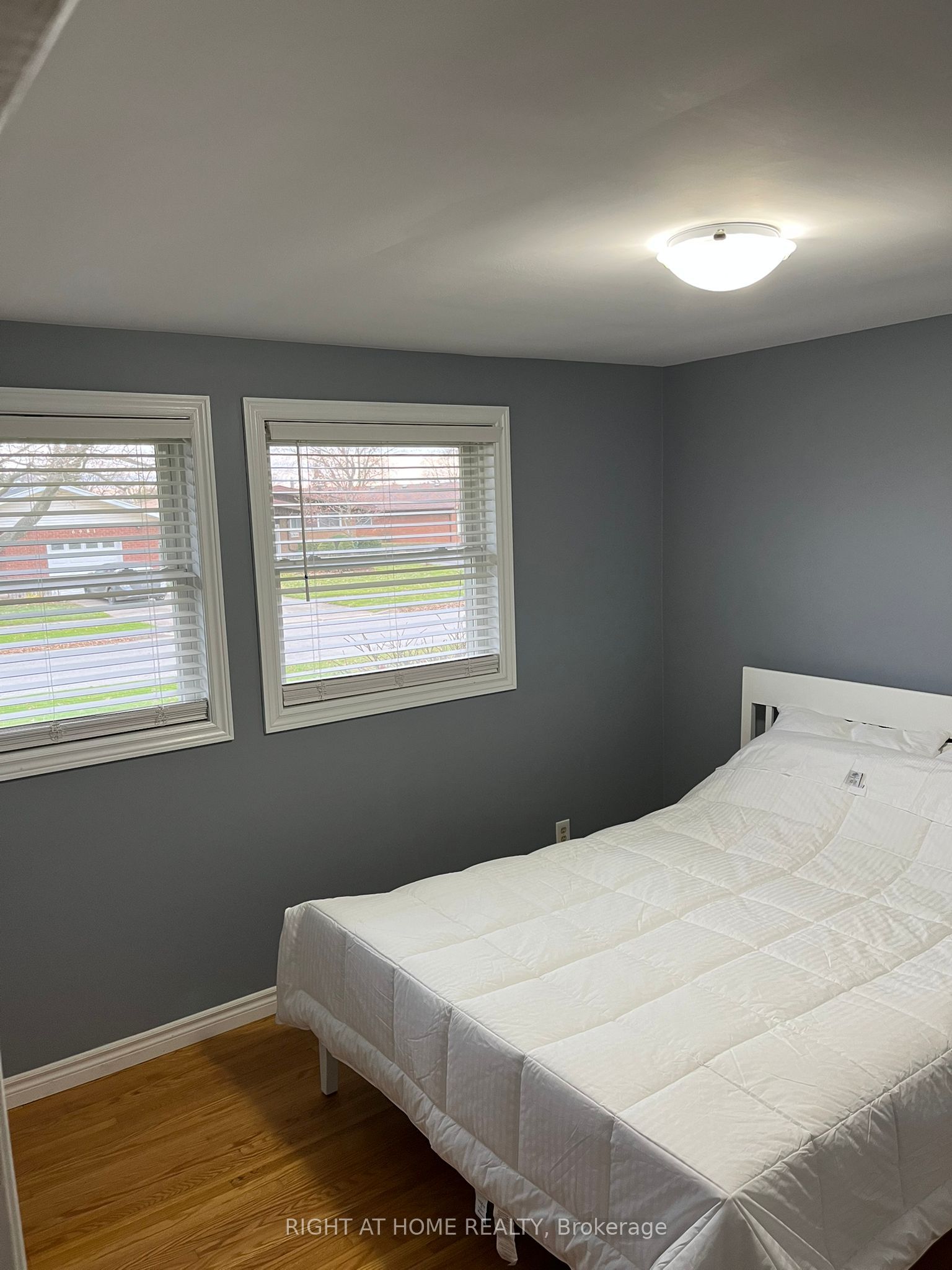 6930 Whitman Avenue Property Photo 8