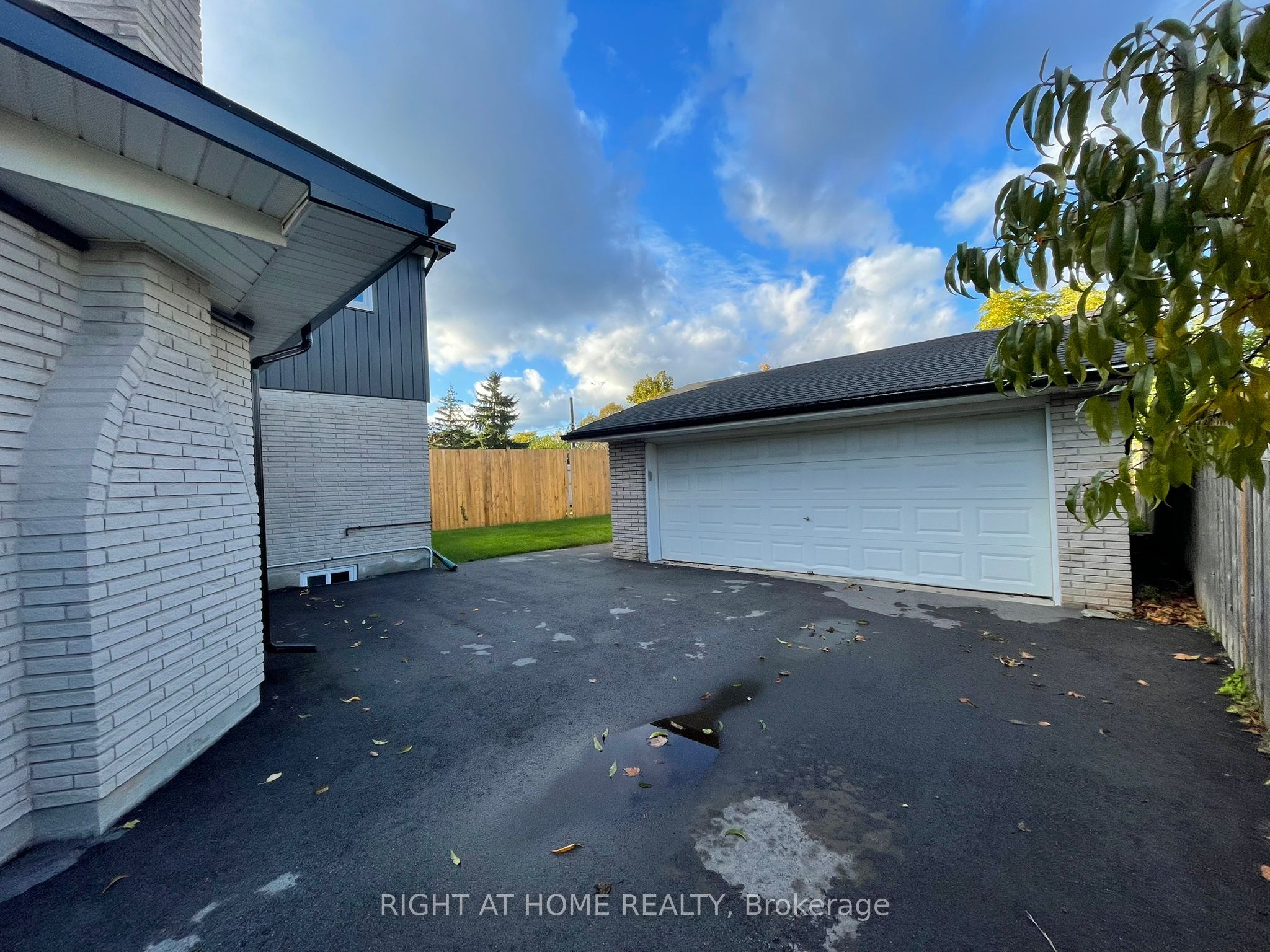 6930 Whitman Avenue Property Photo 25