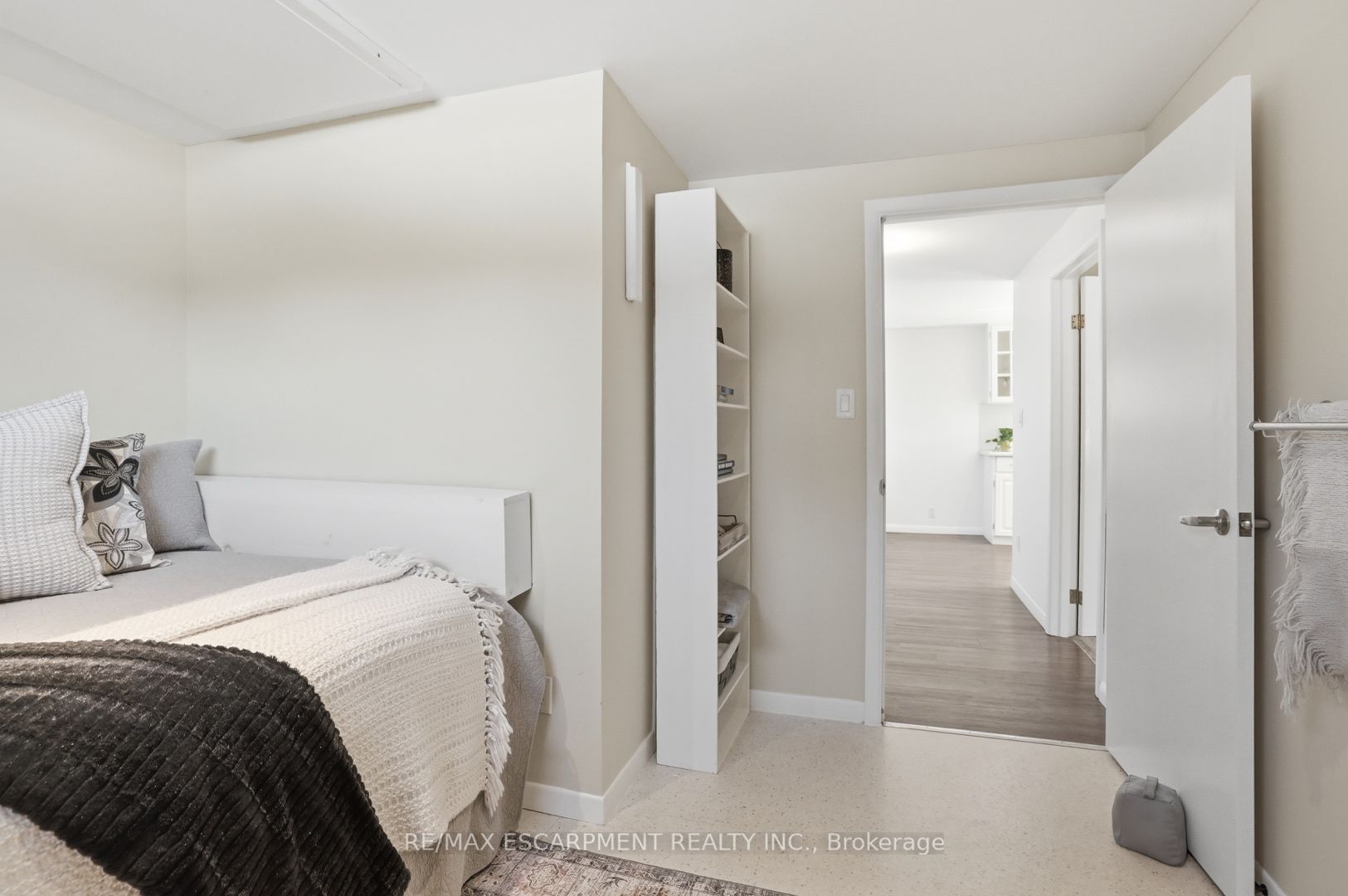 81 Thomson Drive Property Photo 41