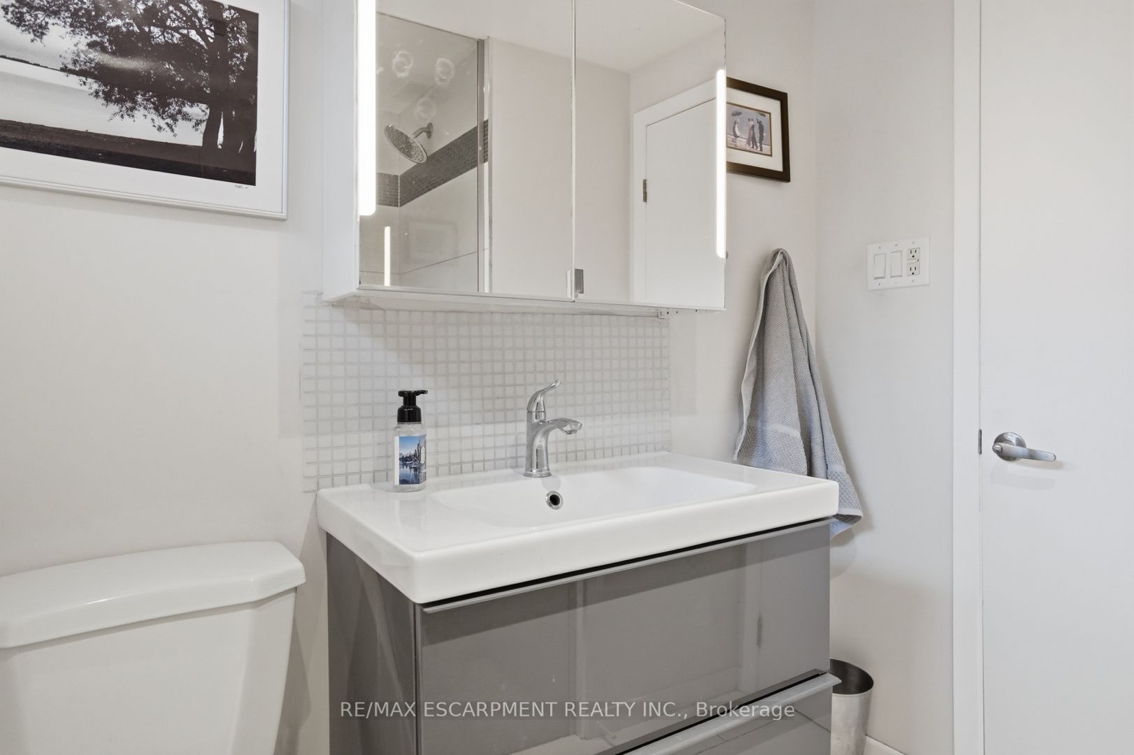 81 Thomson Drive Property Photo 42