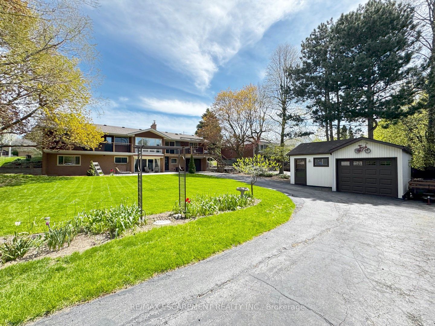 81 Thomson Drive Property Photo 44