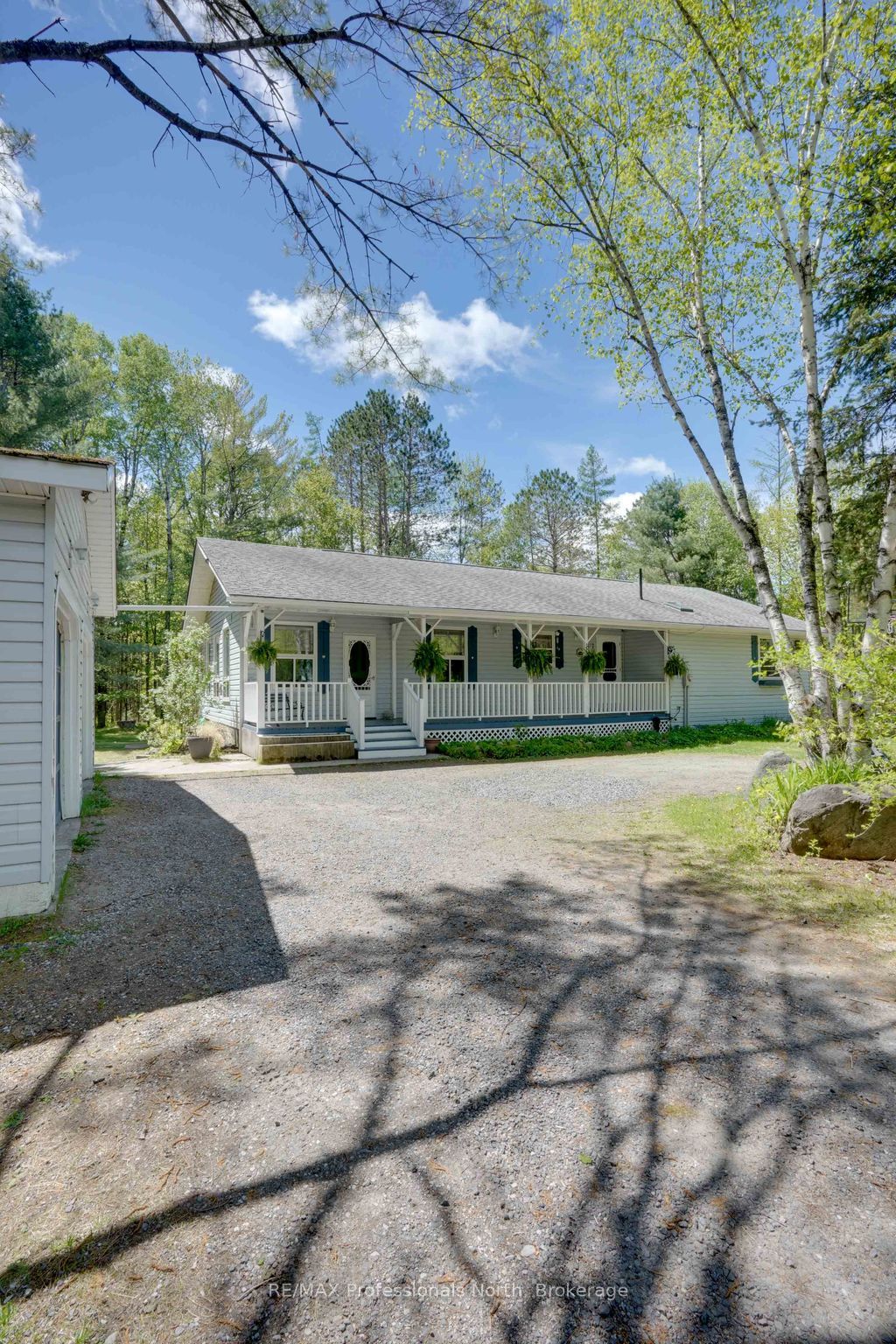 2593 Brunel Road Property Photo 7