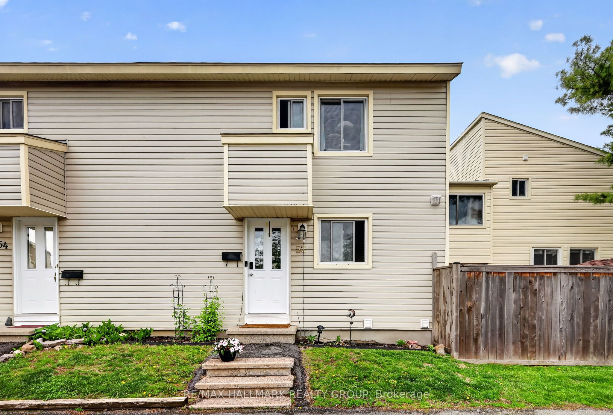 52 Thistledown Court
