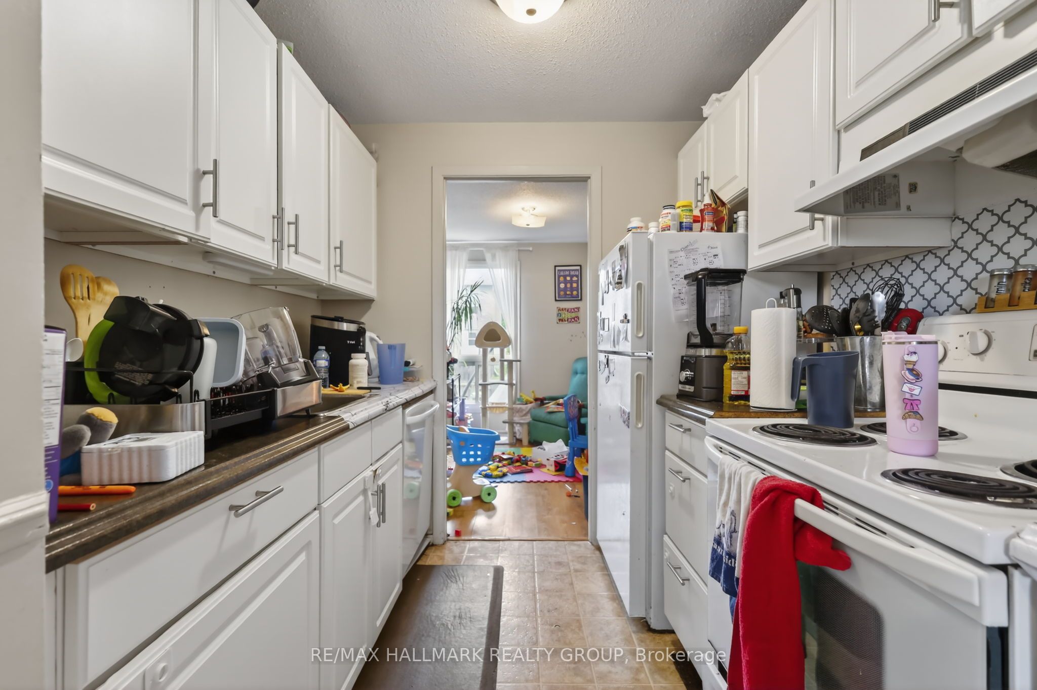 52 Thistledown Court Property Photo 7