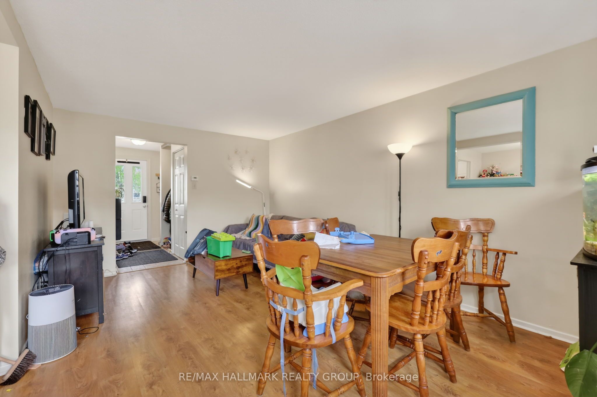 52 Thistledown Court Property Photo 10