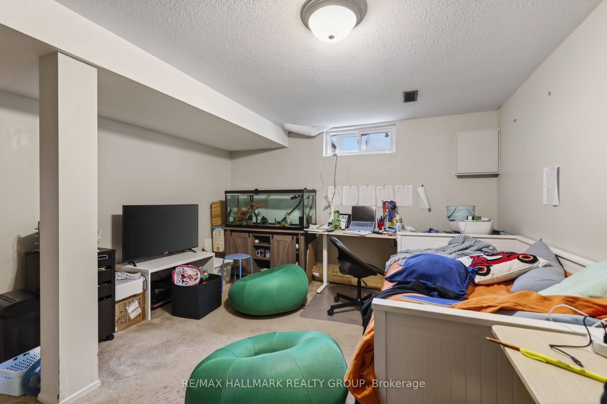 52 Thistledown Court Property Photo 26