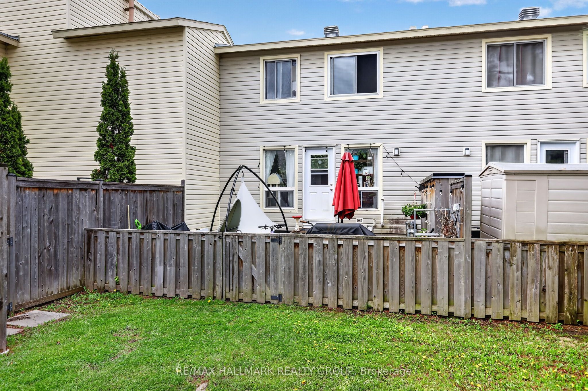 52 Thistledown Court Property Photo 32