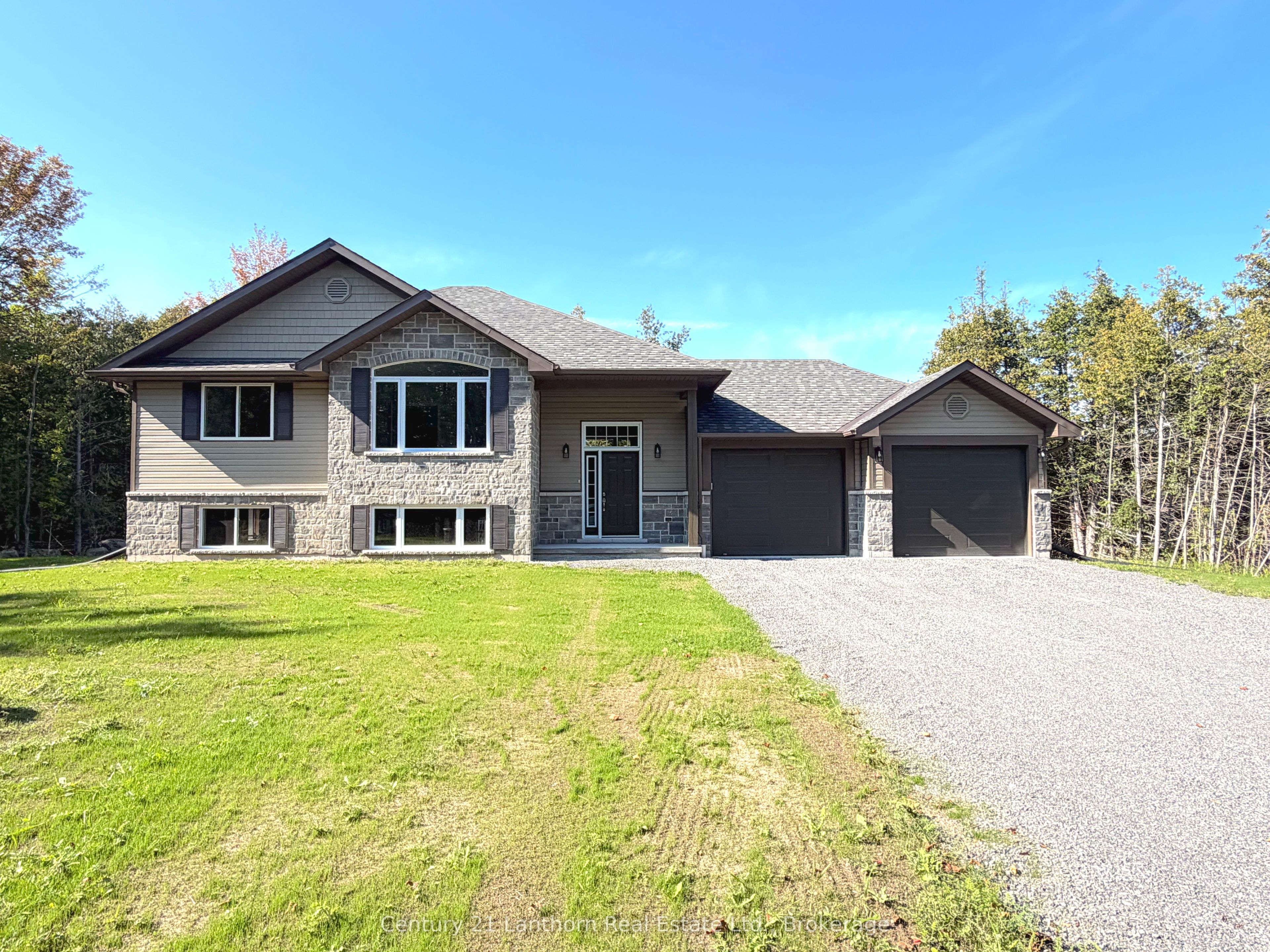 811 Black Road Property Photo 3