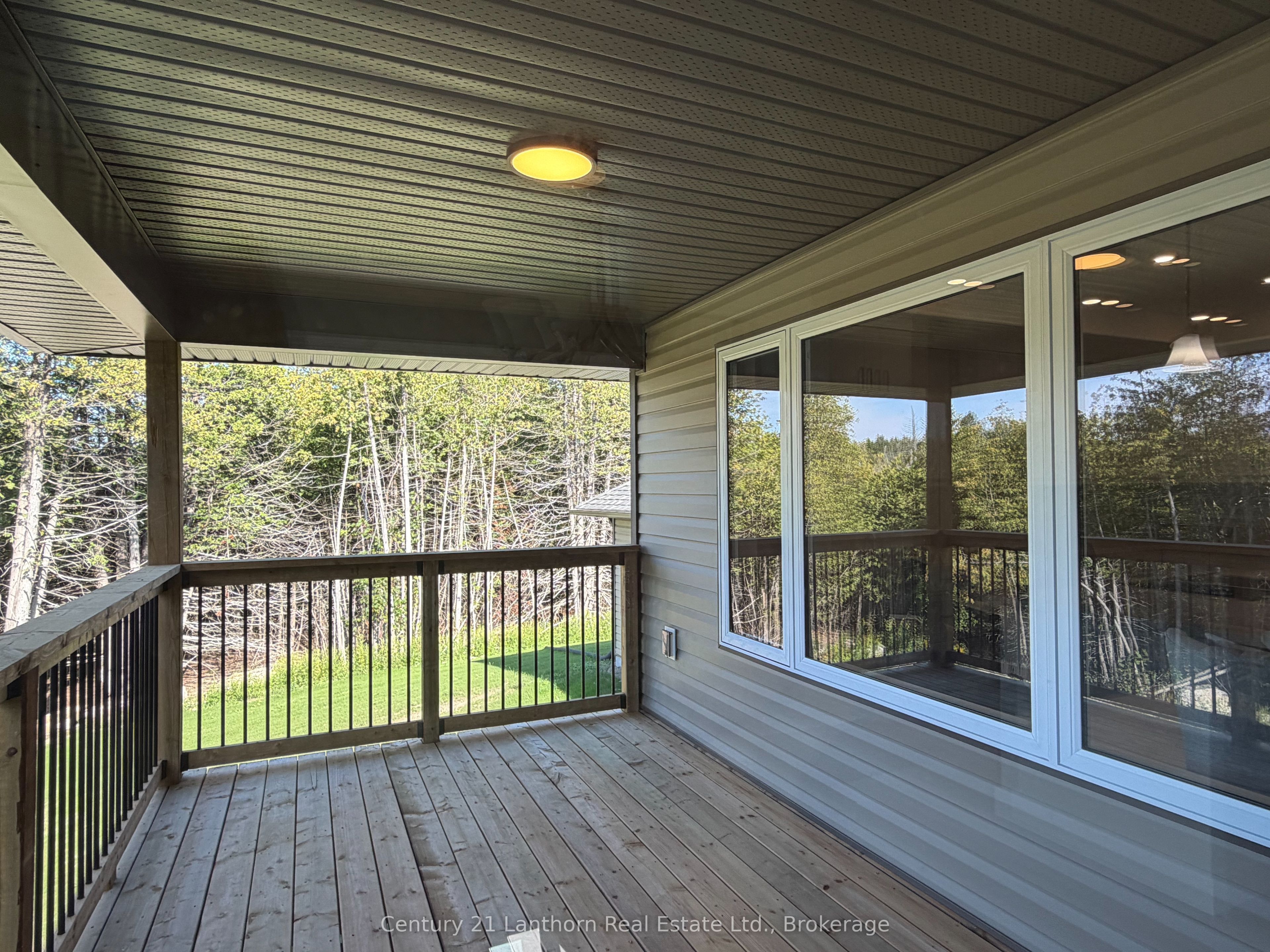 811 Black Road Property Photo 7
