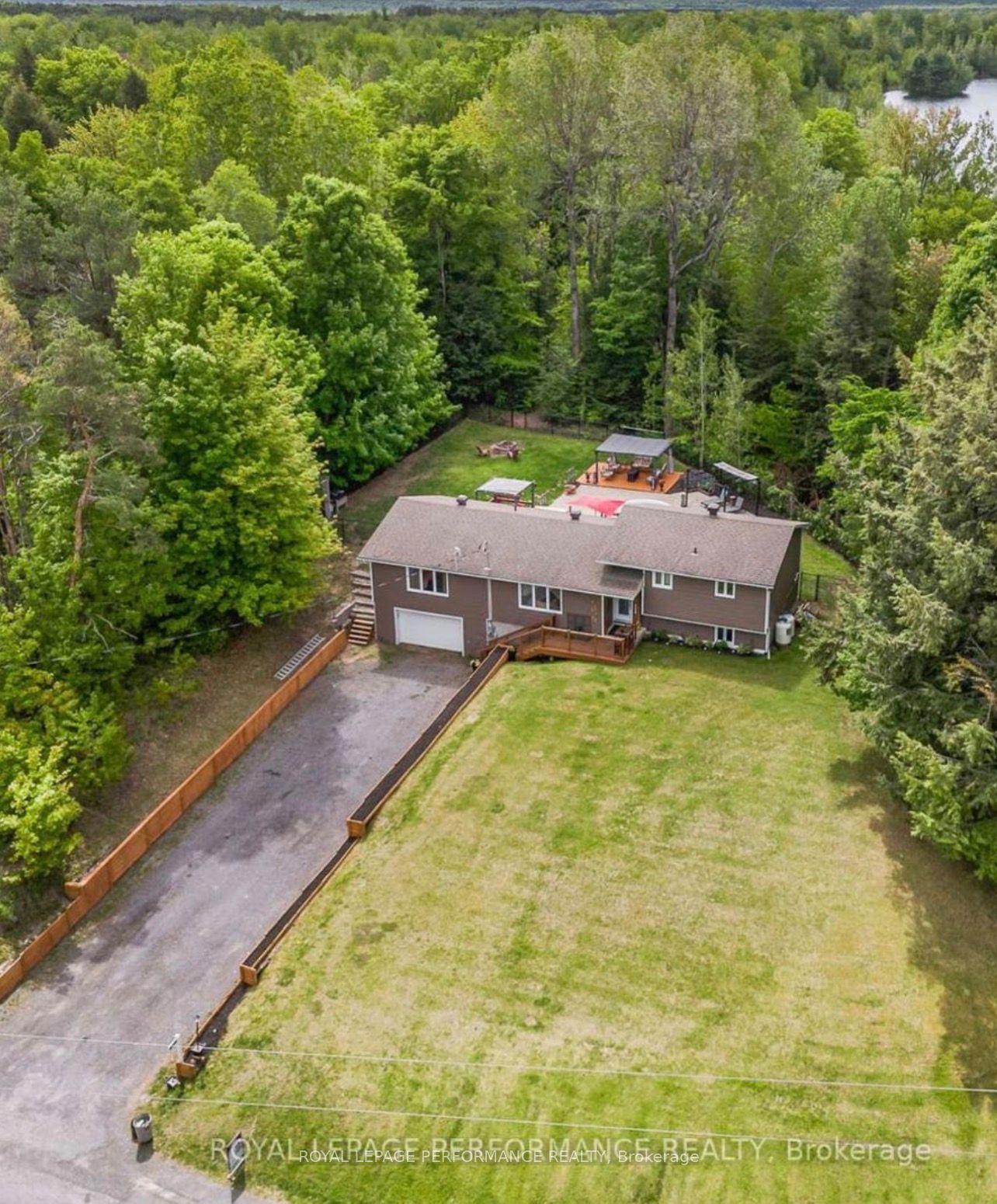 1420 Lacroix Road Property Photo 1