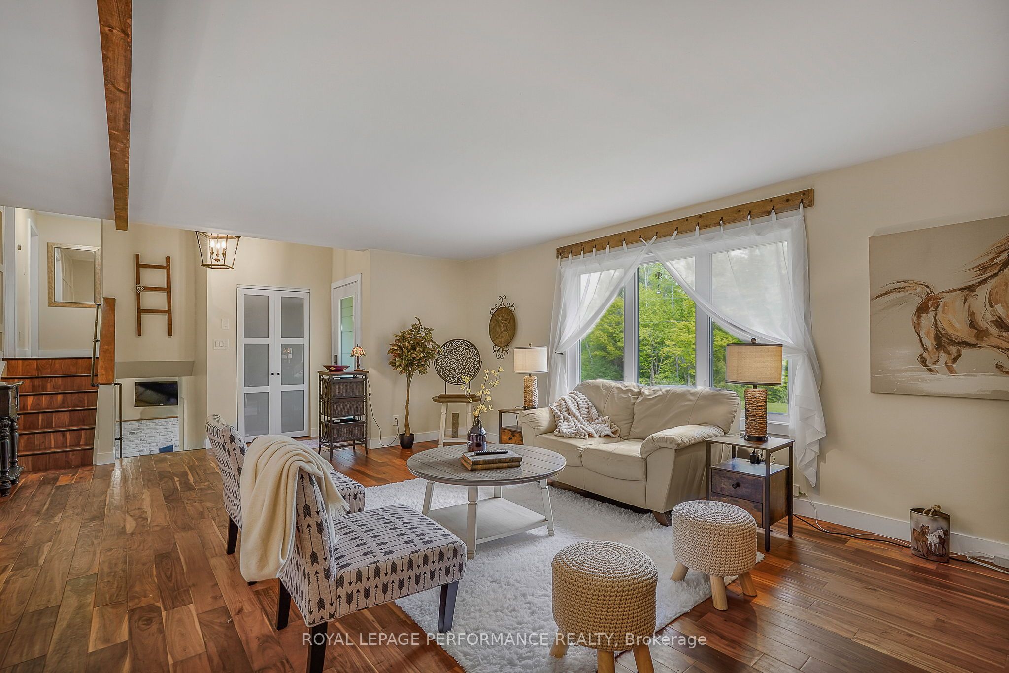 1420 Lacroix Road Property Photo 6