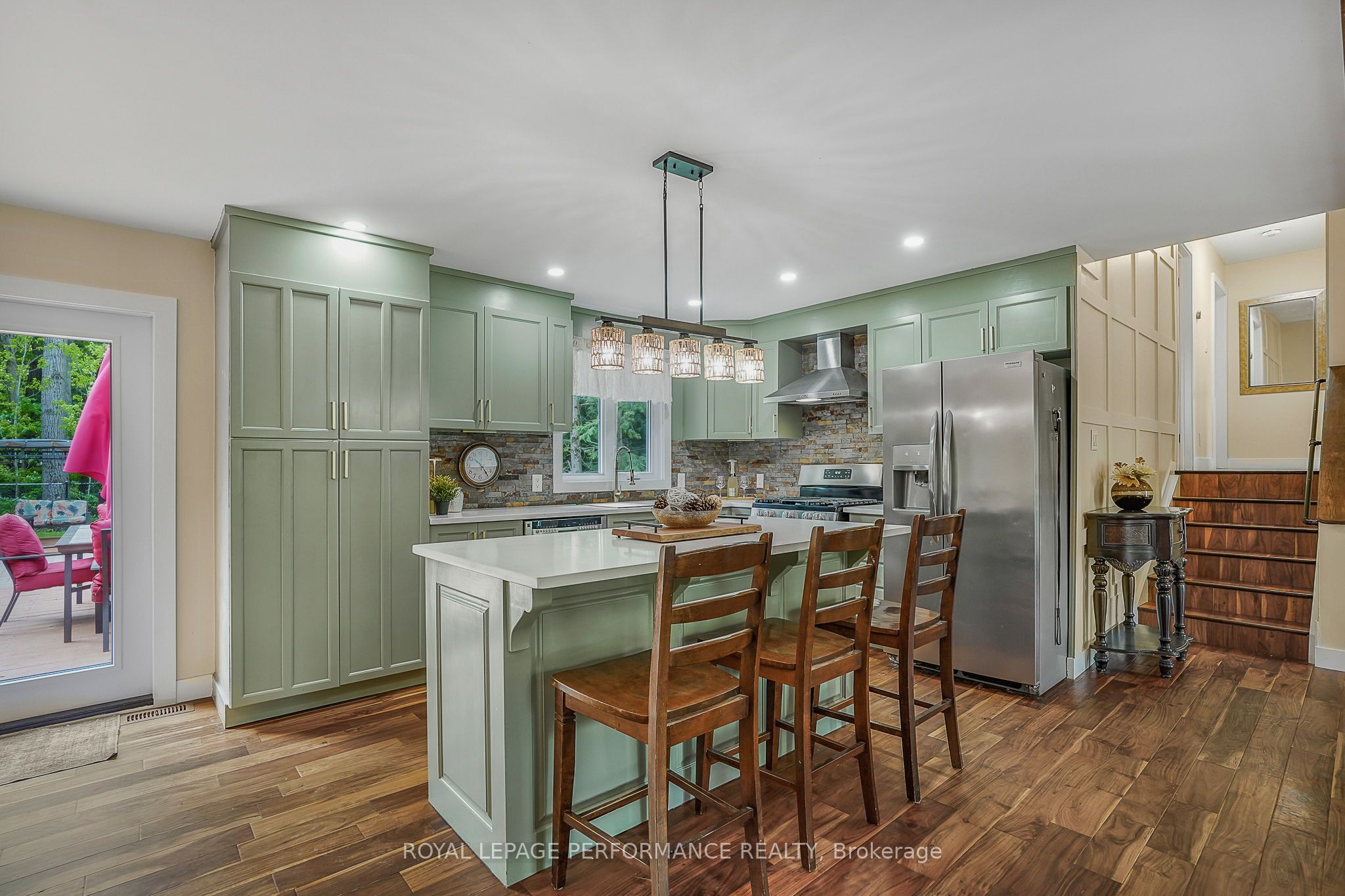 1420 Lacroix Road Property Photo 10