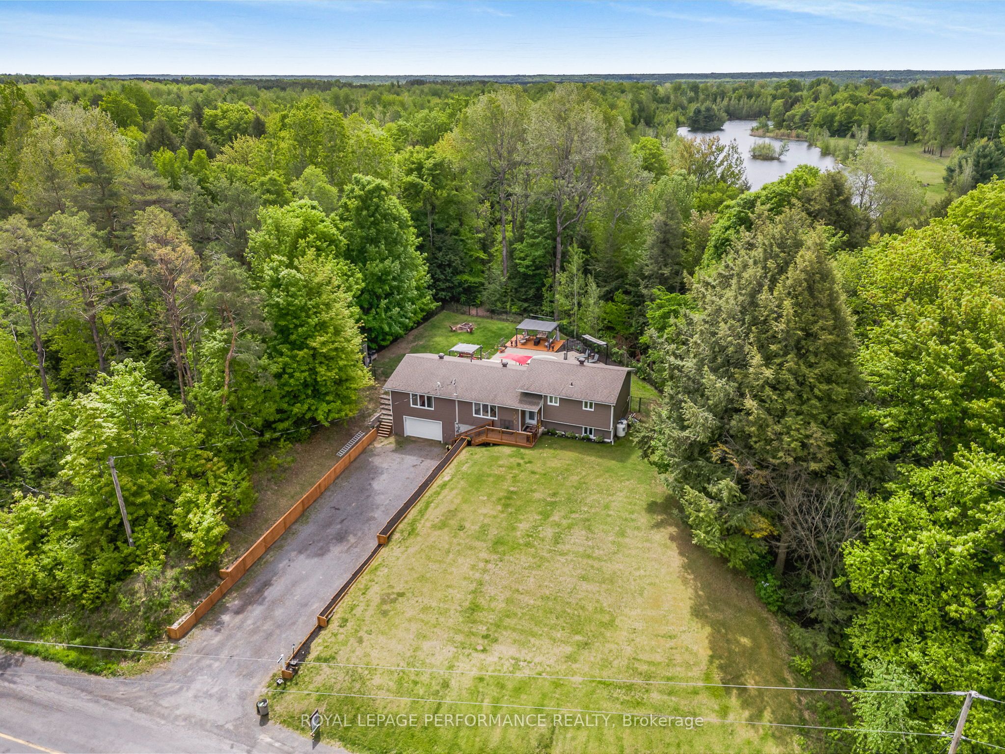 1420 Lacroix Road Property Photo 34